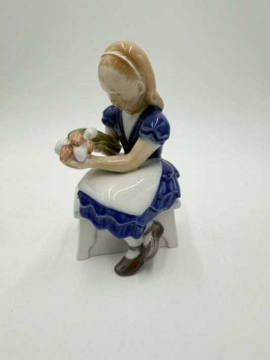 Bing &Grondahl Denmark Ida's Flowers Tulips Spring porcelain figurine # 2298