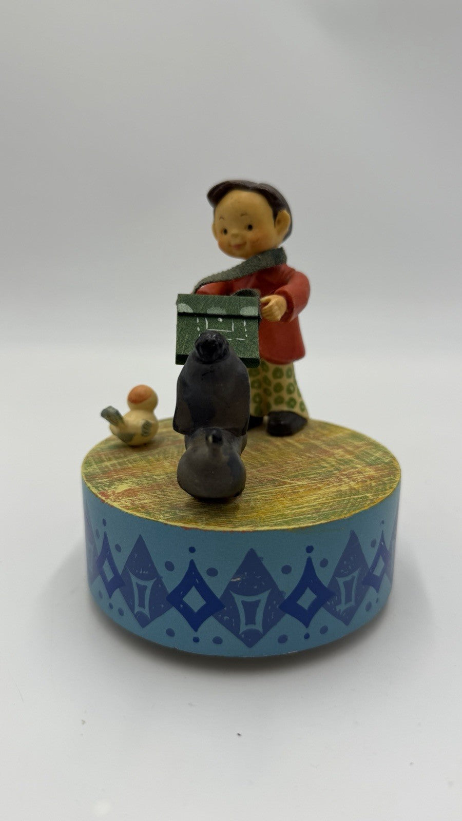 ANRI Wooden Thoren Swiss Movement Music Box Sing Sing a Song Italy Vintage 4.5in
