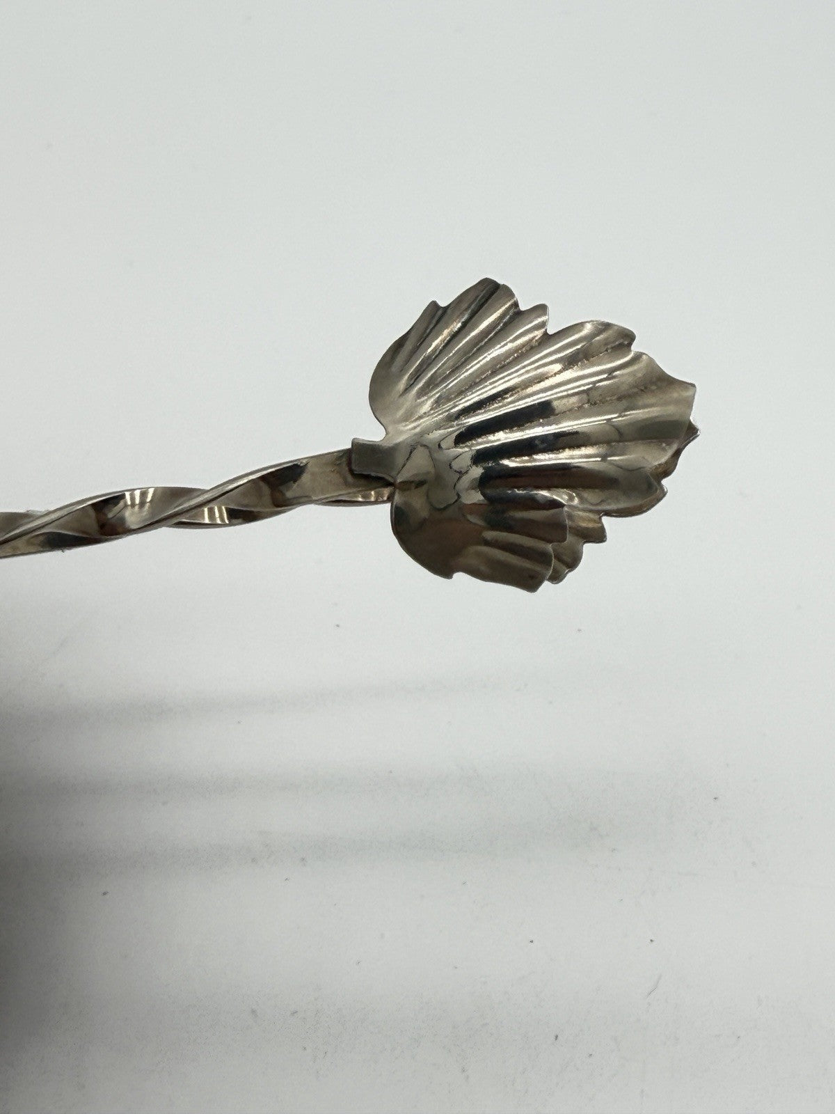 Vintage Raimond Sterling 925 Sugar Bon Bon Tongs Maple Leaf Twist 3.25"