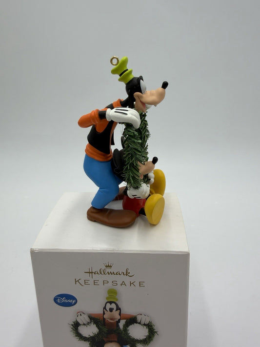 Hallmark Keepsake Decking The Halls Disney Mickey & Goofy Ornament