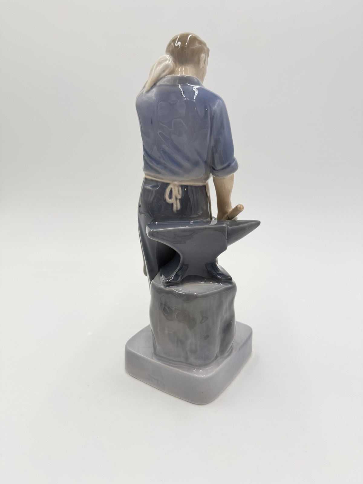 Royal Copenhagen Denmark Porcelain BLACKSMITH #4502 Figurine 8”H Vtg