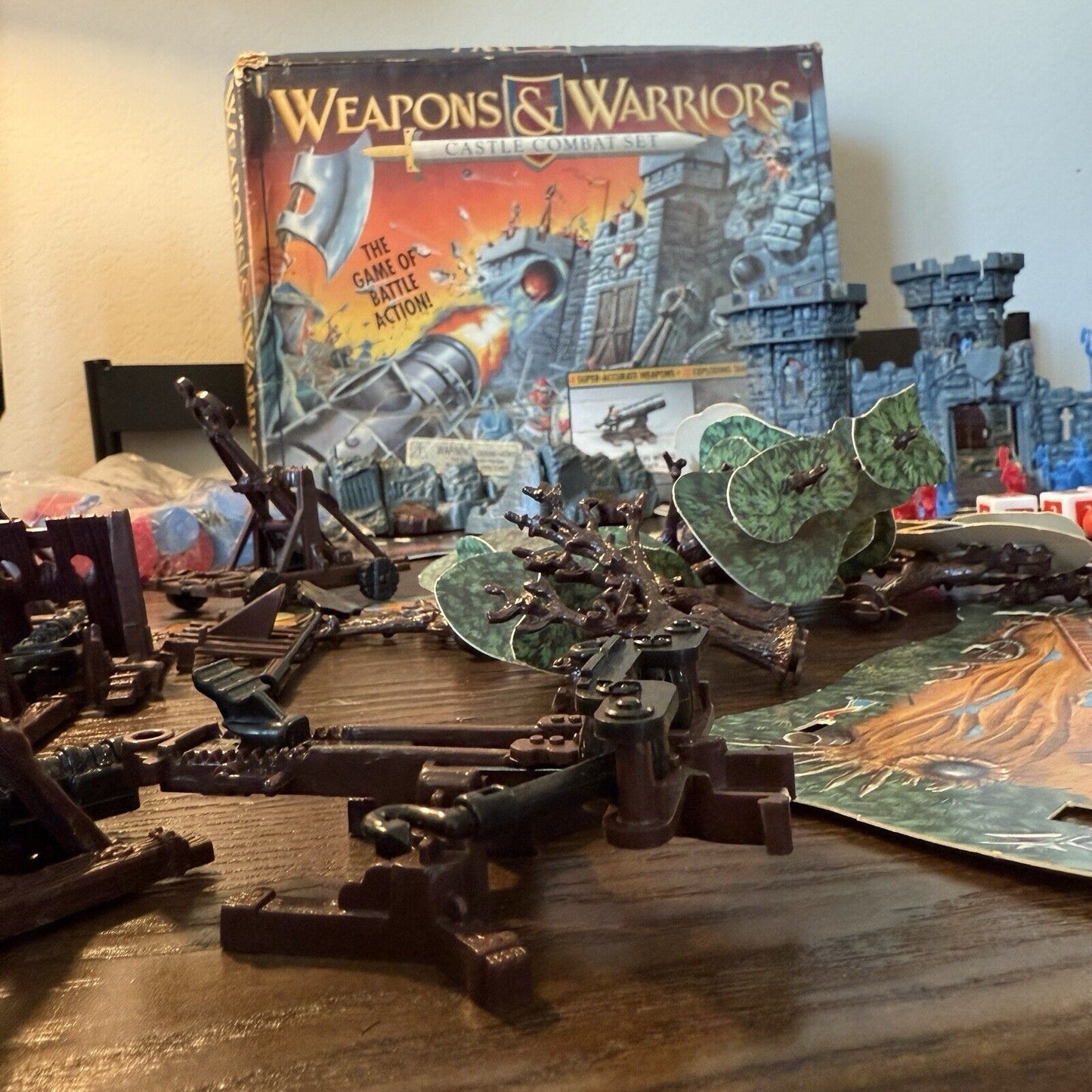 Weapons & Warriors Castle Siege Game~1995~Pressman ~#9705 + Lashout Launcher Set