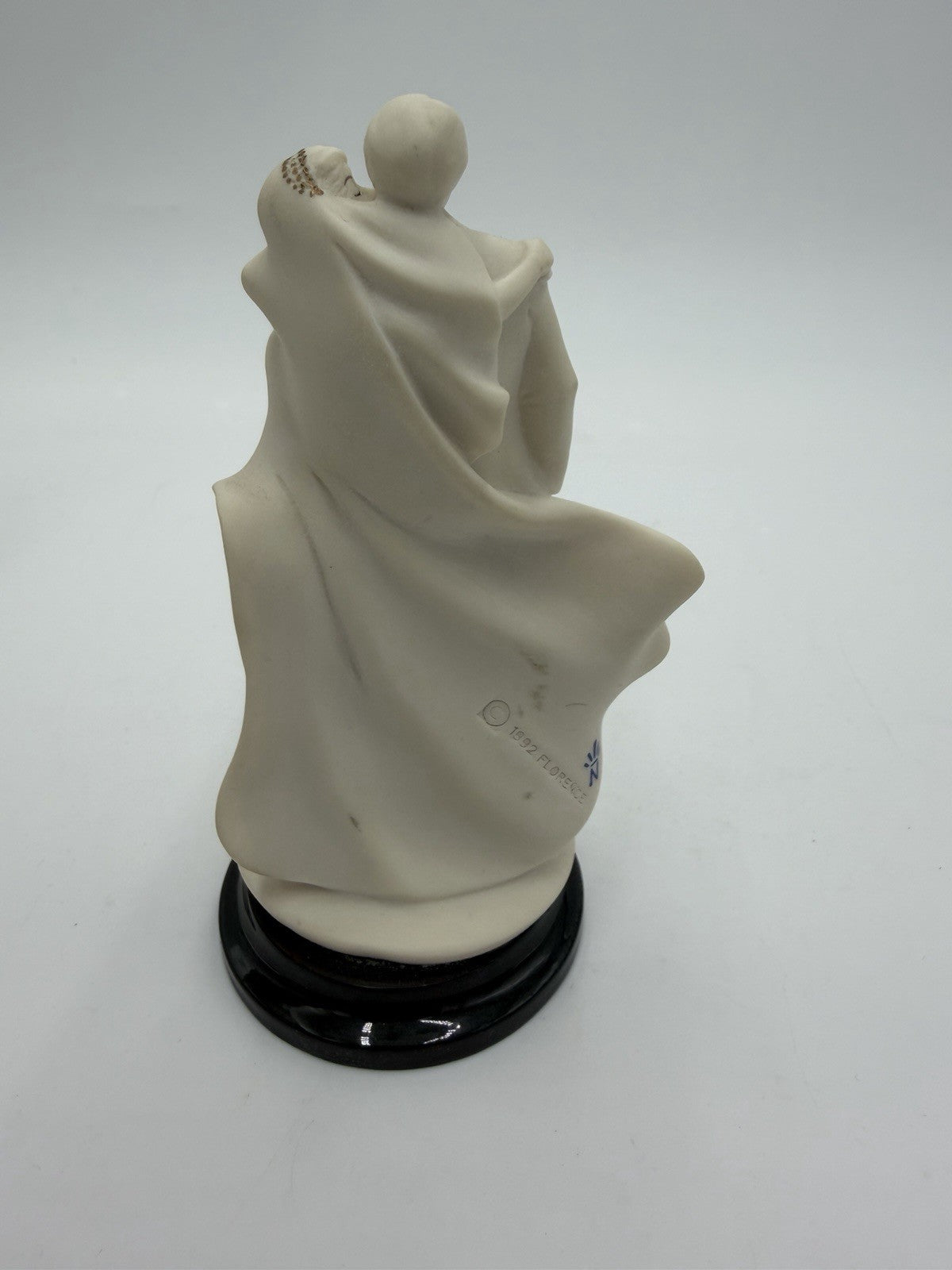 Giuseppe Armani Italy Bride Kisses Groom Miniature Figure 5” 1992 Cake Topper