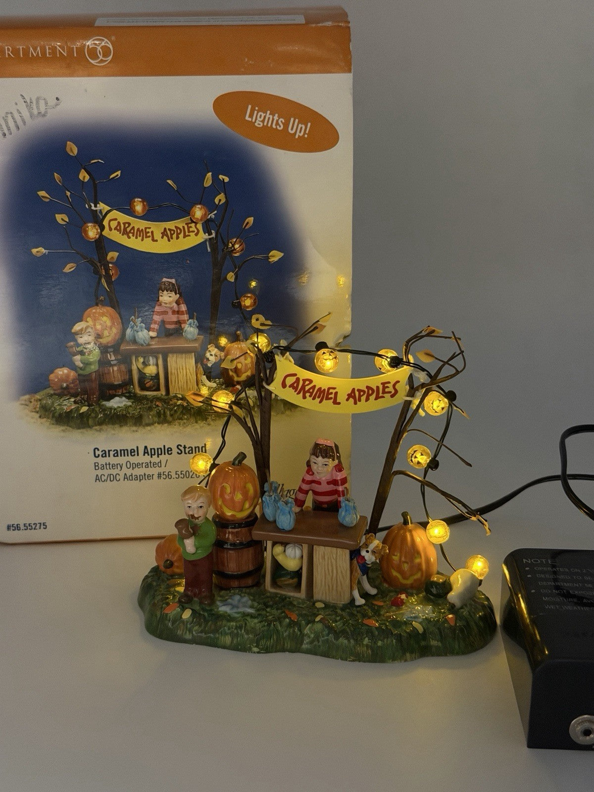 Department 56 Snow Village Caramel Apple Stand Halloween Fall Autumn Lights Up