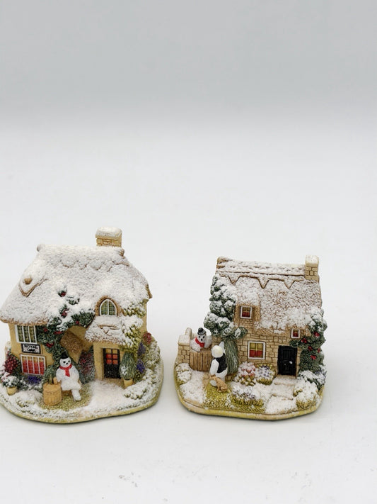Lilliput Lane Winter Warmer cottage Ice to Meet You 2001 England Figurines 2”