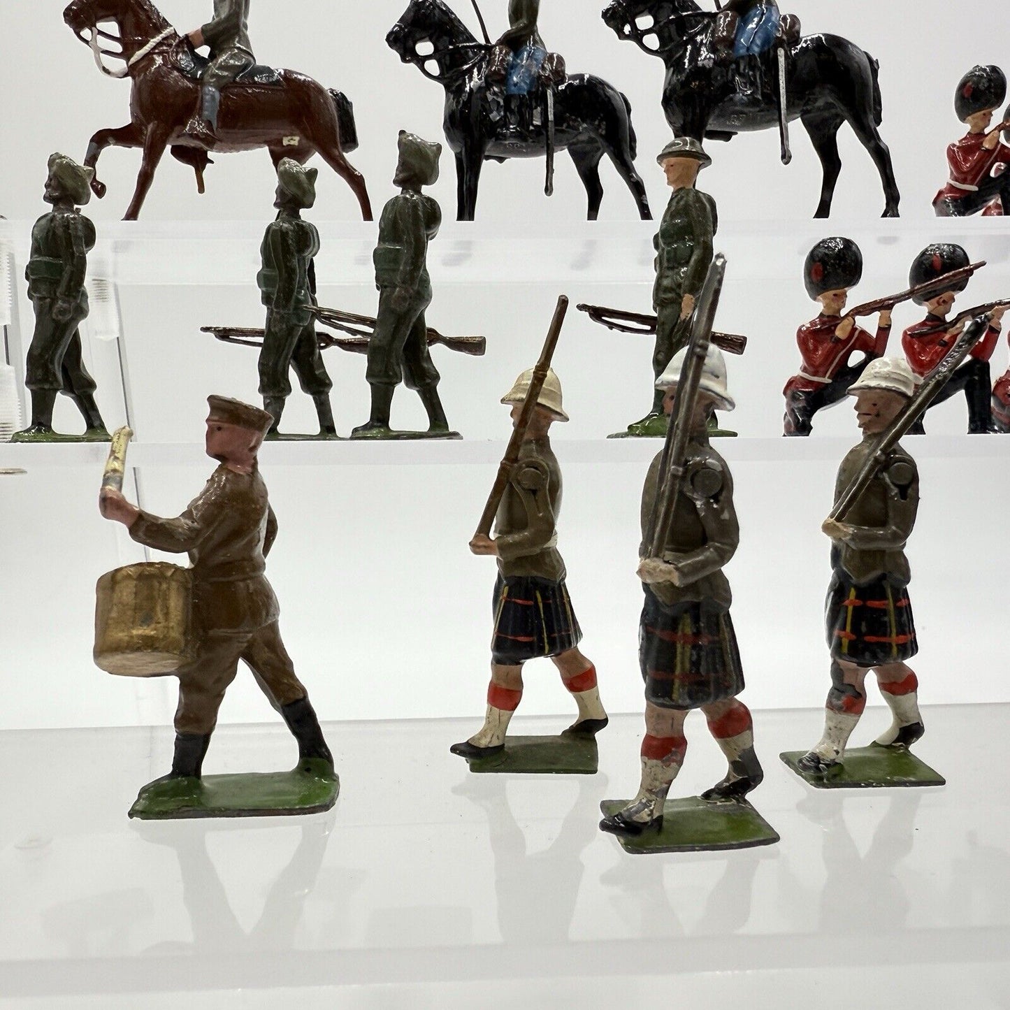 Vintage Britains 1970 Lead Toy Soldiers Hand Painted Mounted Guards Horses Lot