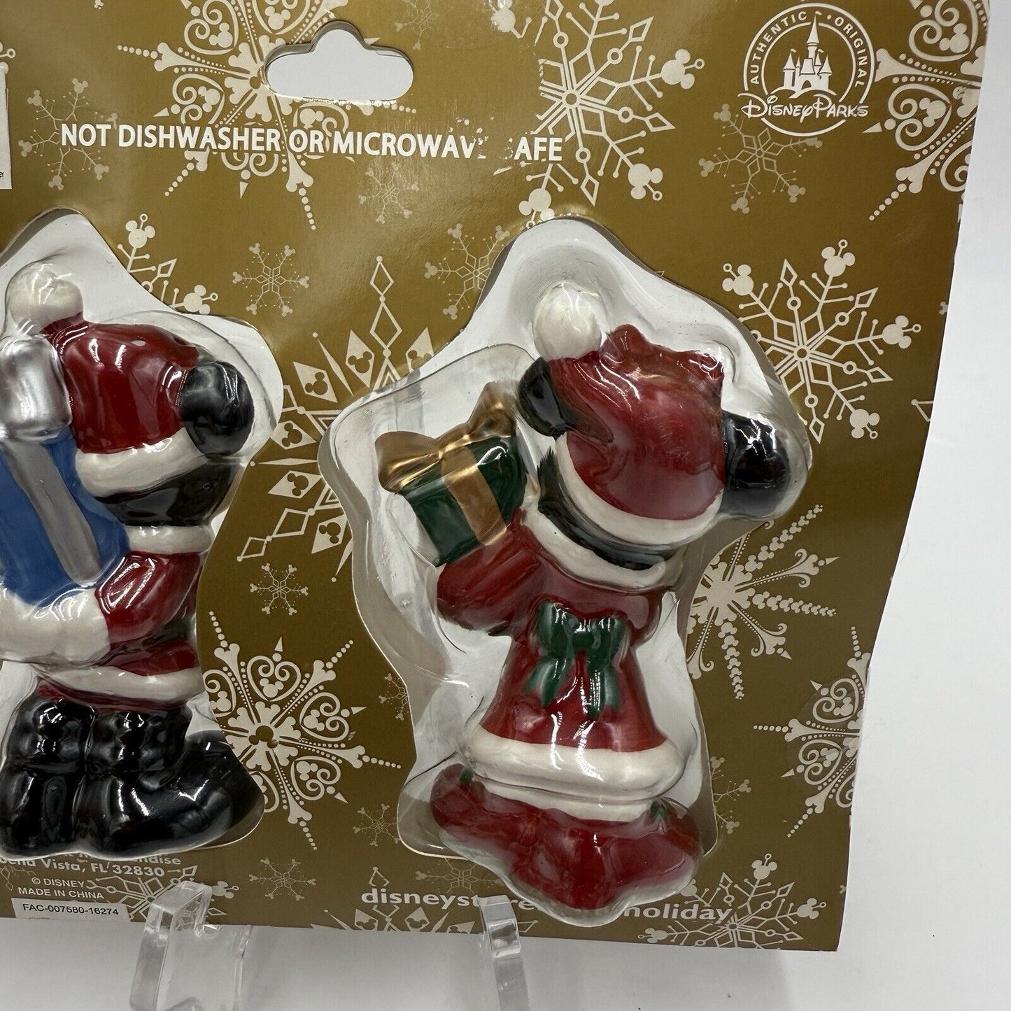 Disney Ceramic Mickey  & Minnie Mouse Christmas Salt And Pepper Shakers New