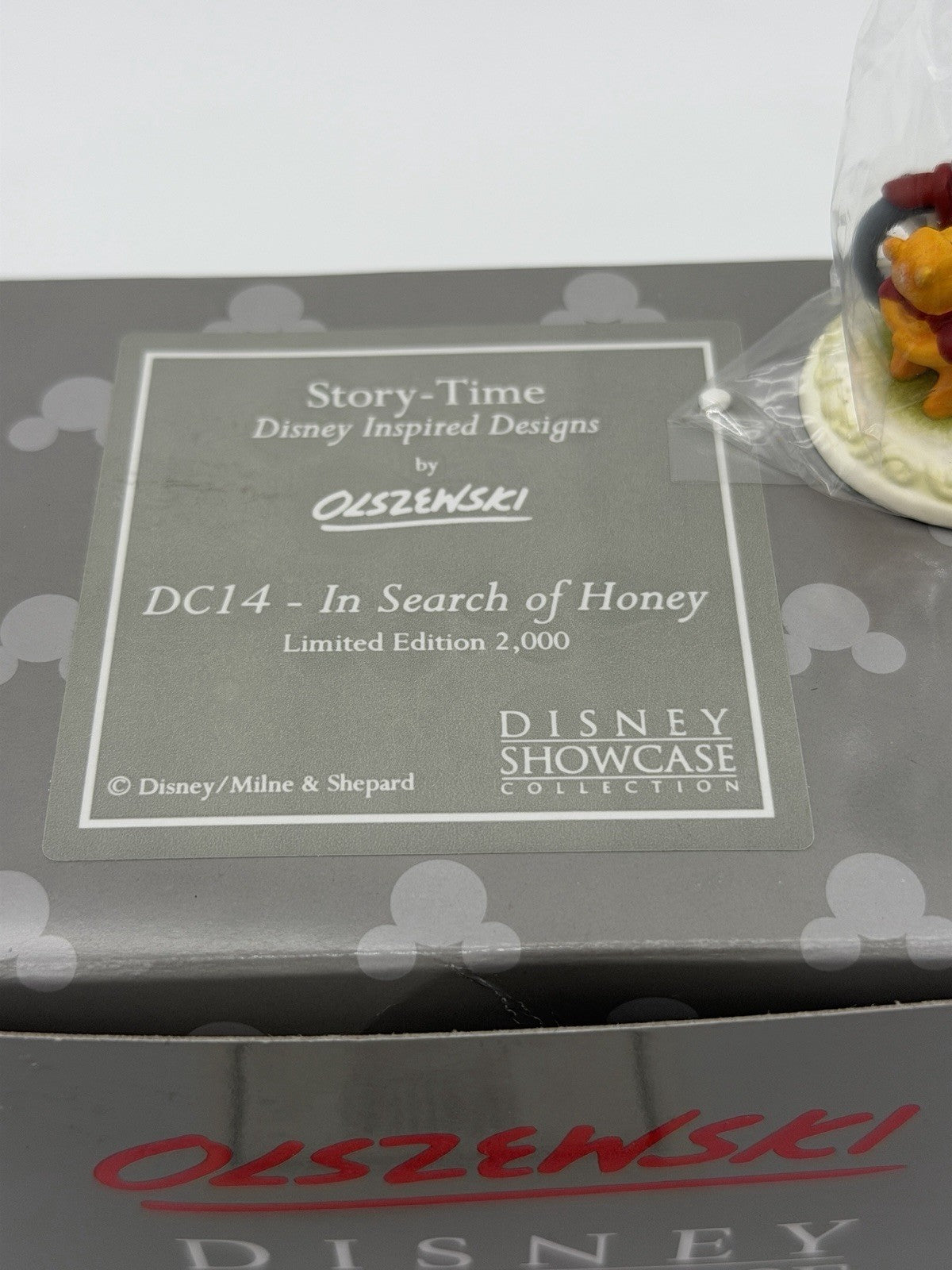 Disney Showcase Olszewski Signed Winnie the Pooh Sealed W/COA Figurine