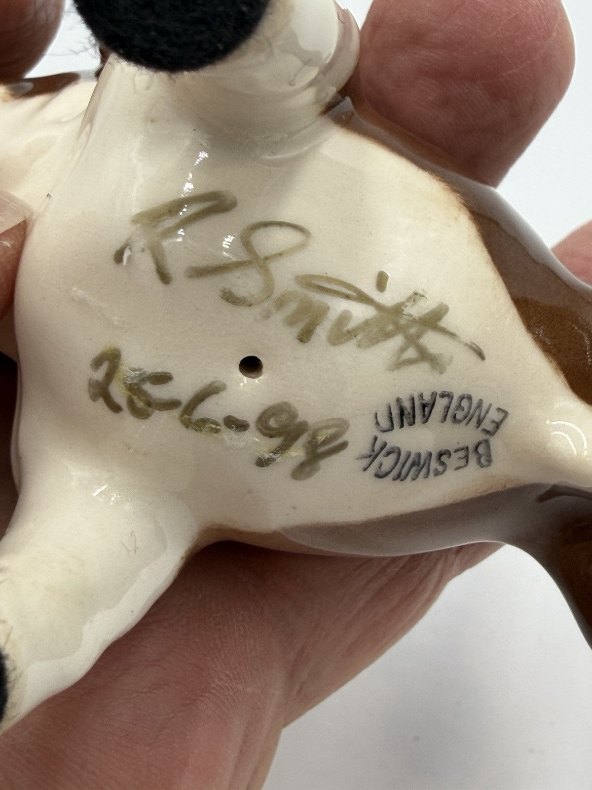 BESWICK ENGLAND BOSUN Bulldog Dog Porcelain Figurine Signed R Smith 2”H