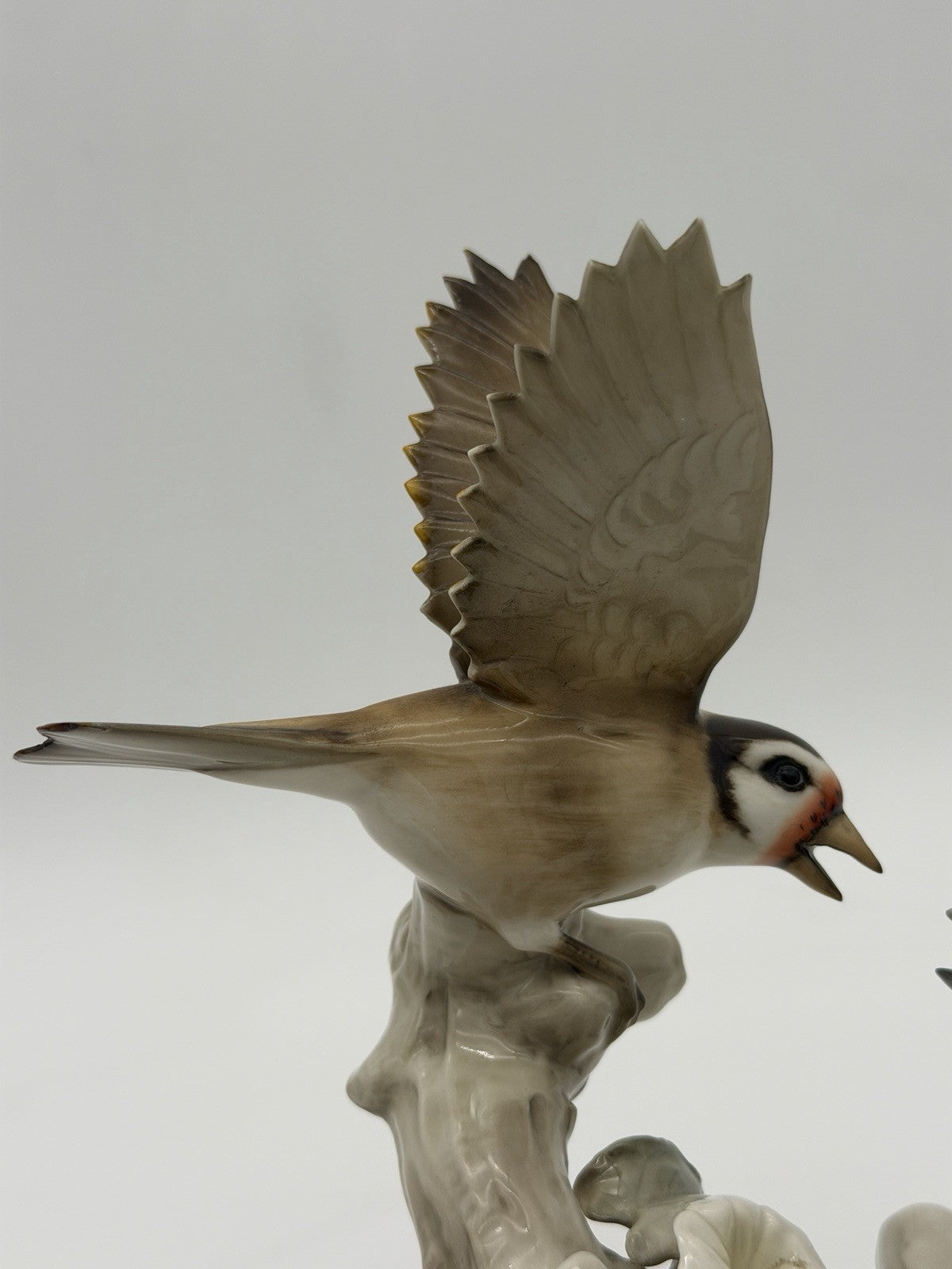 HUTSCHENREUTHER Germany Porcelain GOLDFINCH & BULLFINCH Figurine K Tutter Large