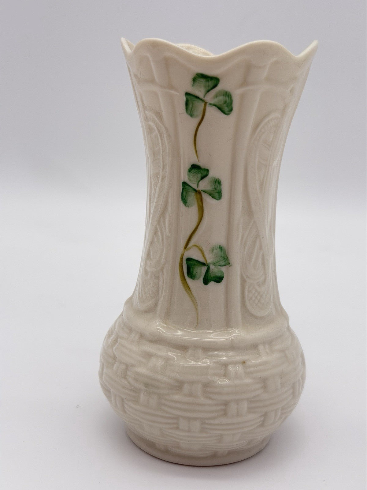 Belleek Ireland Porcelain Shamrock Embossed 5" Kells Bud Vase Millennium 2000