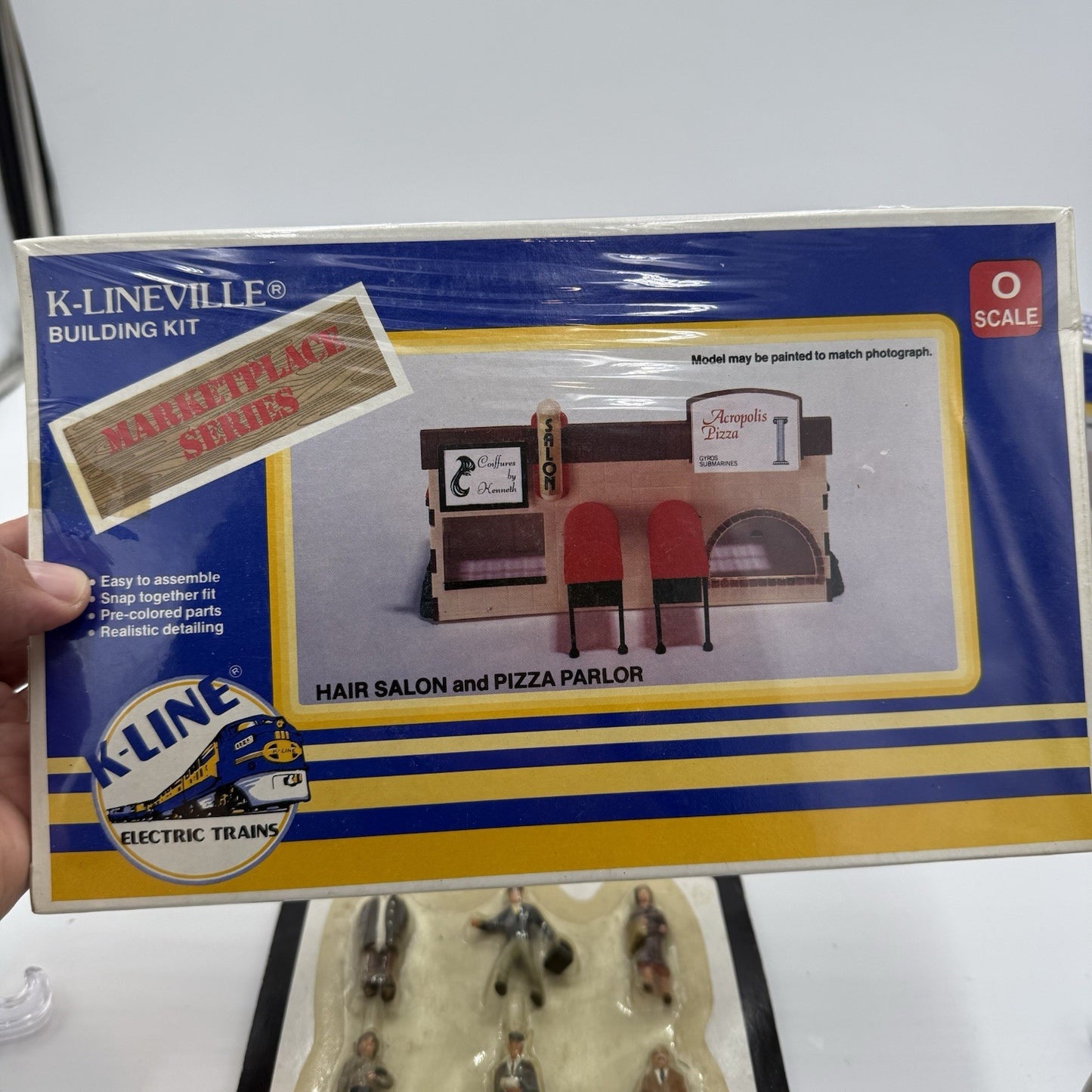 K-Lineville O Scale marketplace series bakery hair salon & pizza parlor Figurine