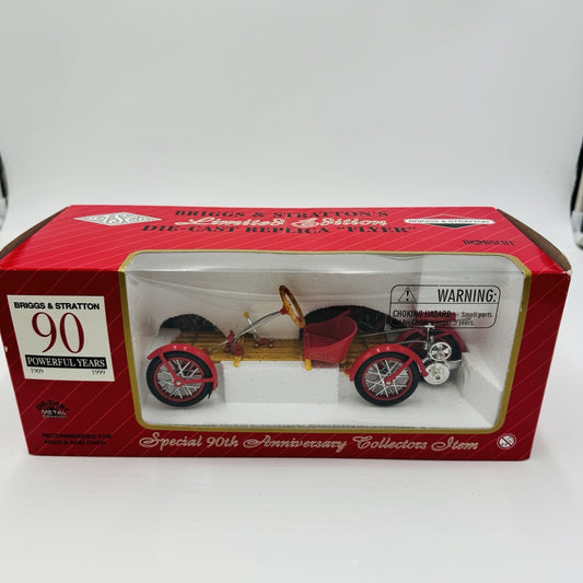 Briggs & Stratton Limited Edition Diecast Replica FLYER Basco NIB