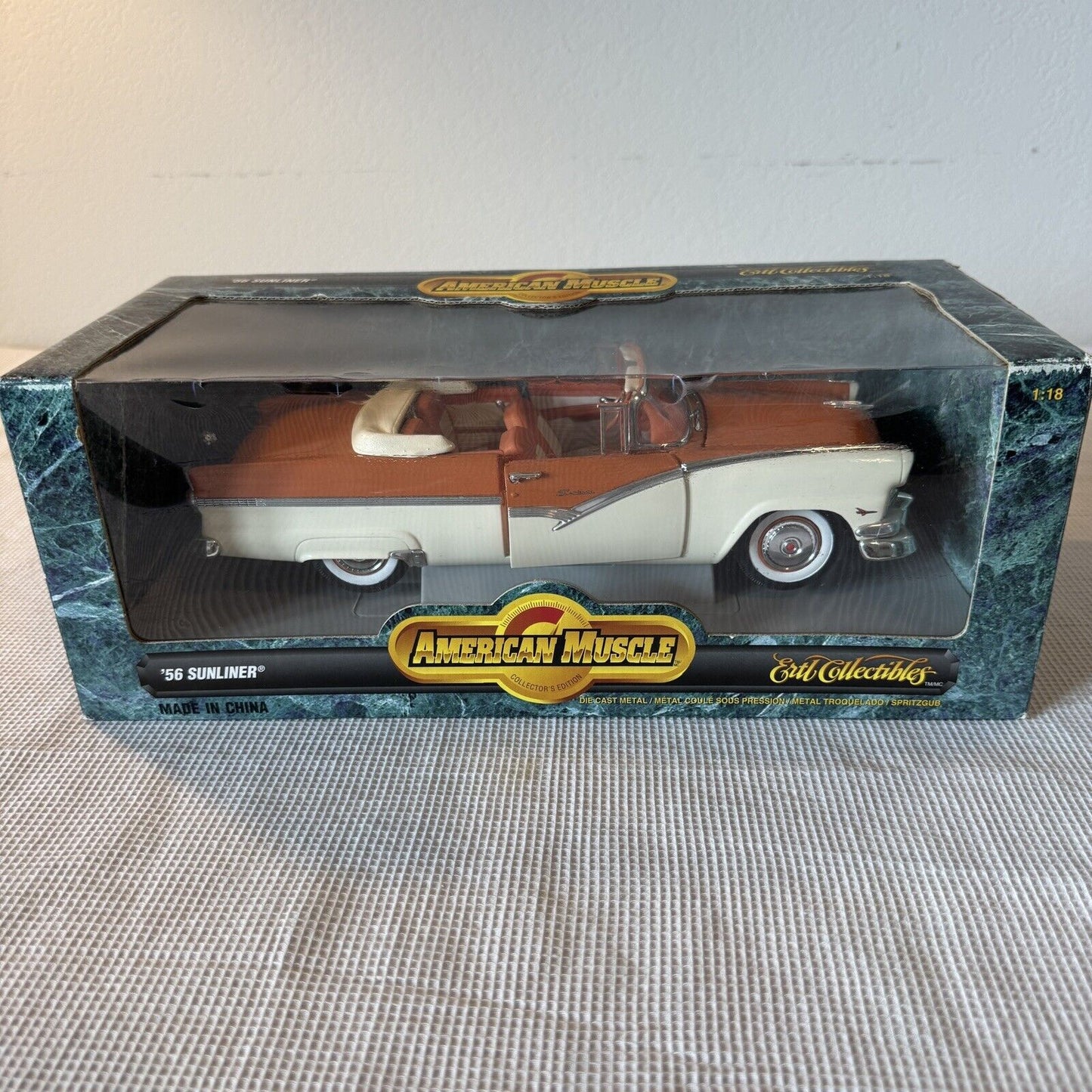 Ertl Collectibles 1956 Sunliner Car American Muscle 1:18 Scale Convertible 11in