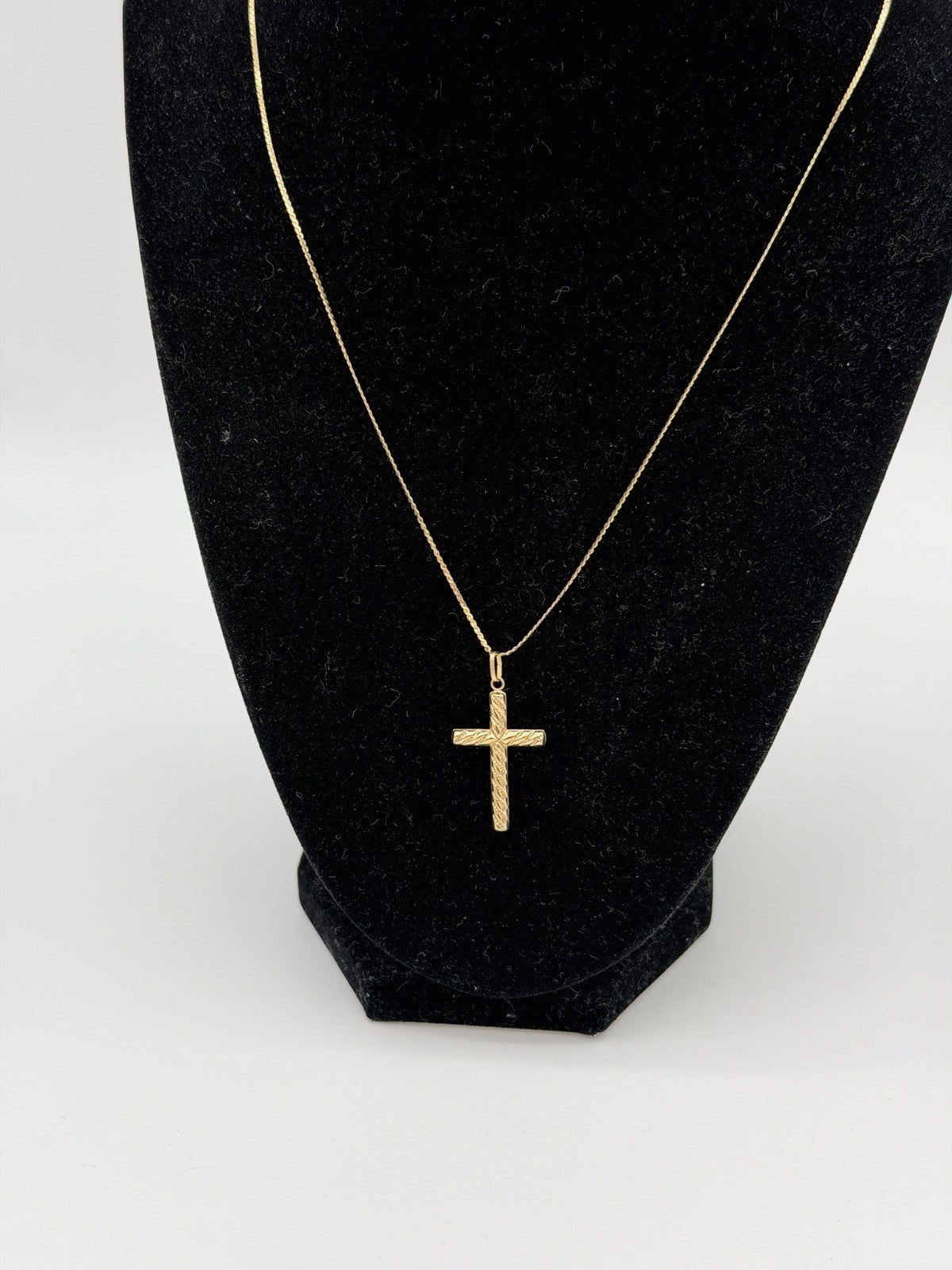 14K Yellow GOLD 2.4g Necklace Double Flat Serpentine Chain 10k Gold Cross 18”