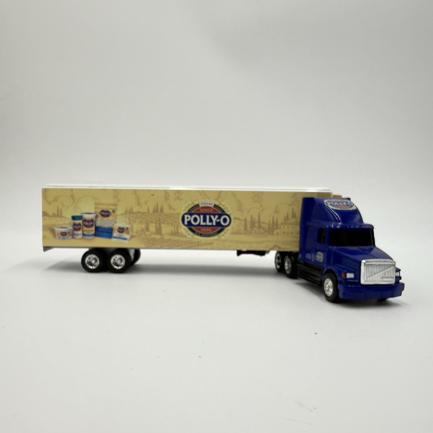 Vintage ERTL 1:64 Scale WHITE GMC Integral Sleeper AERO Polly-O Diecast Truck