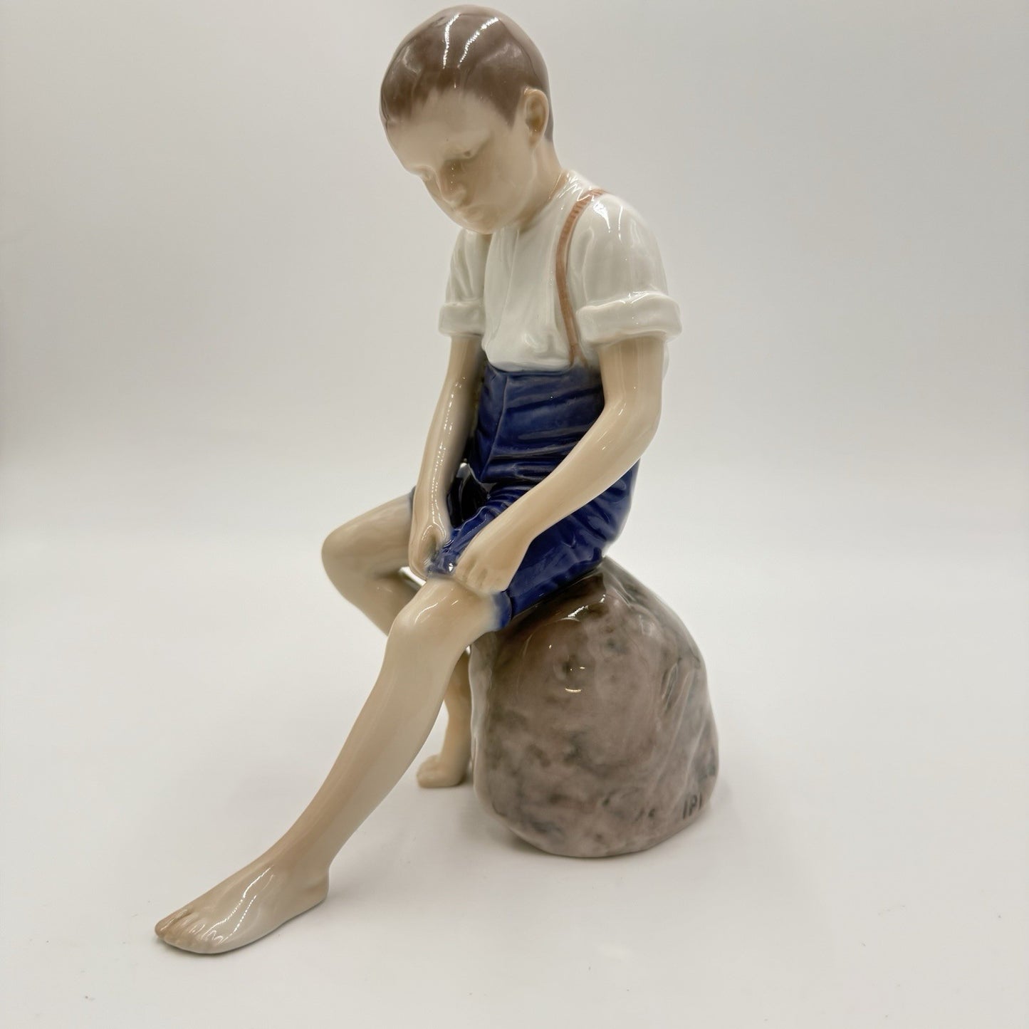 Bing & Grondahl Porcelain Denmark 8in Paddling About # 1757 Boy On Rock Figurine