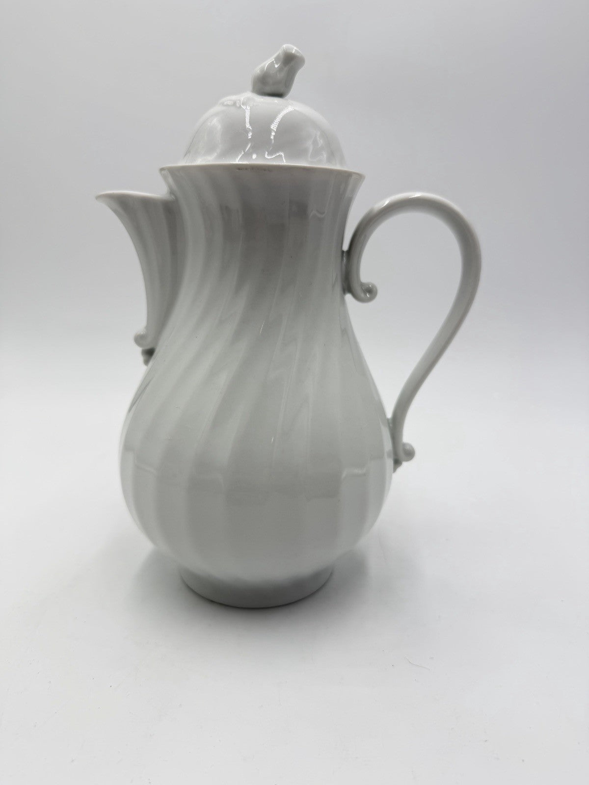 Vintage Large Kaiser Porcelain Germany White Swirl Coffee Pot 9.5”H
