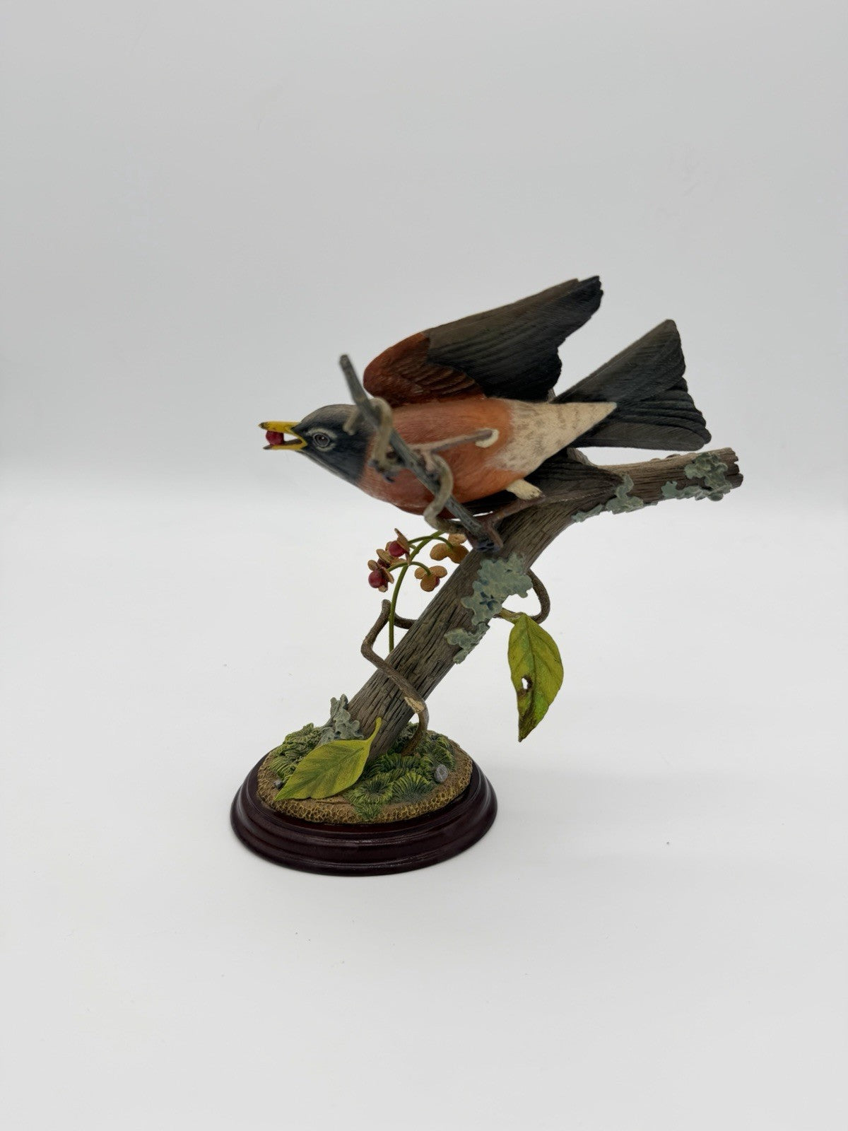 Rare Danbury Mint Autumn Bounty BY JEFF RECHIN American Robin Bird Figurine