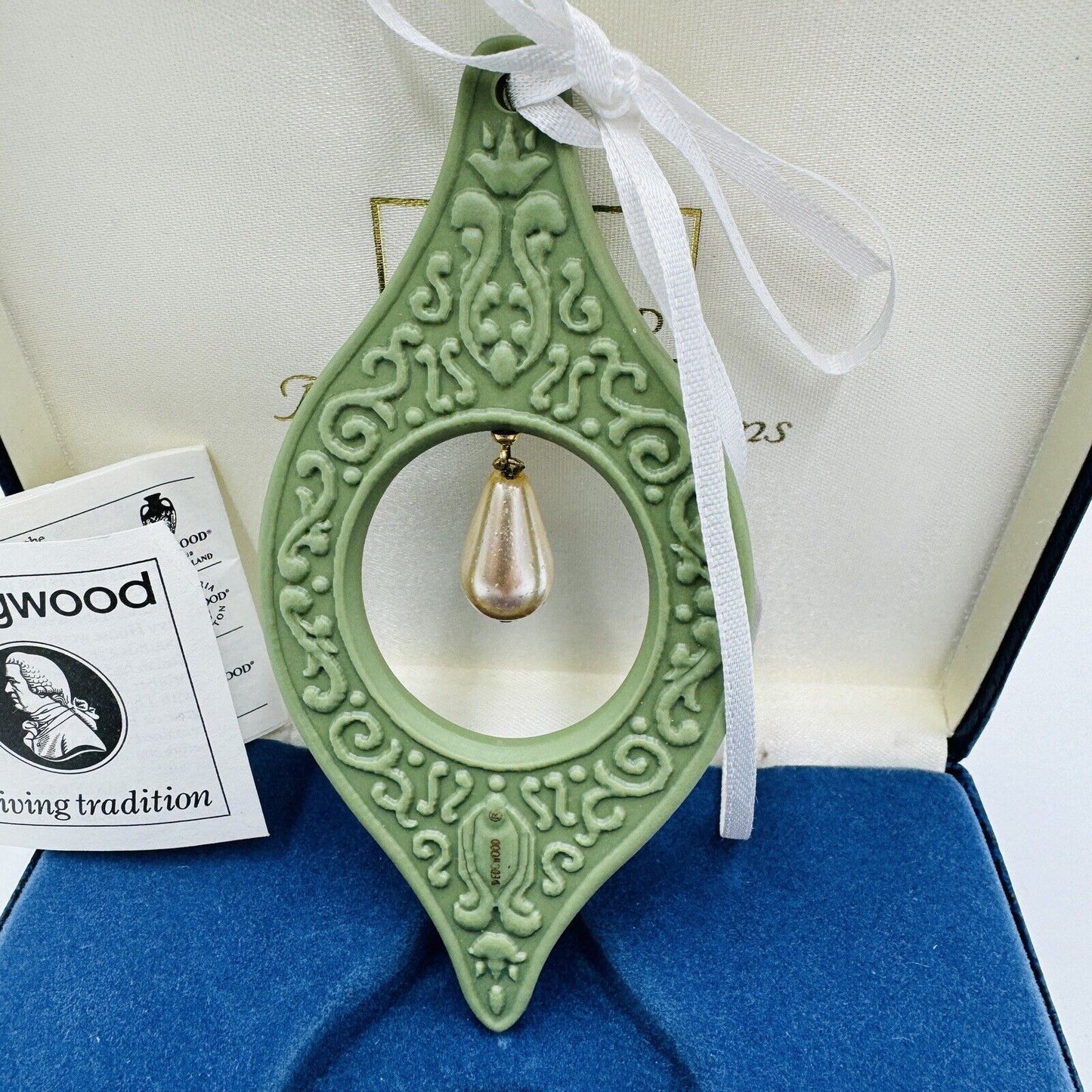 Wedgwood Millennium Gems Wisdom Ornament 1998 Sage Green Christmas Tree Box