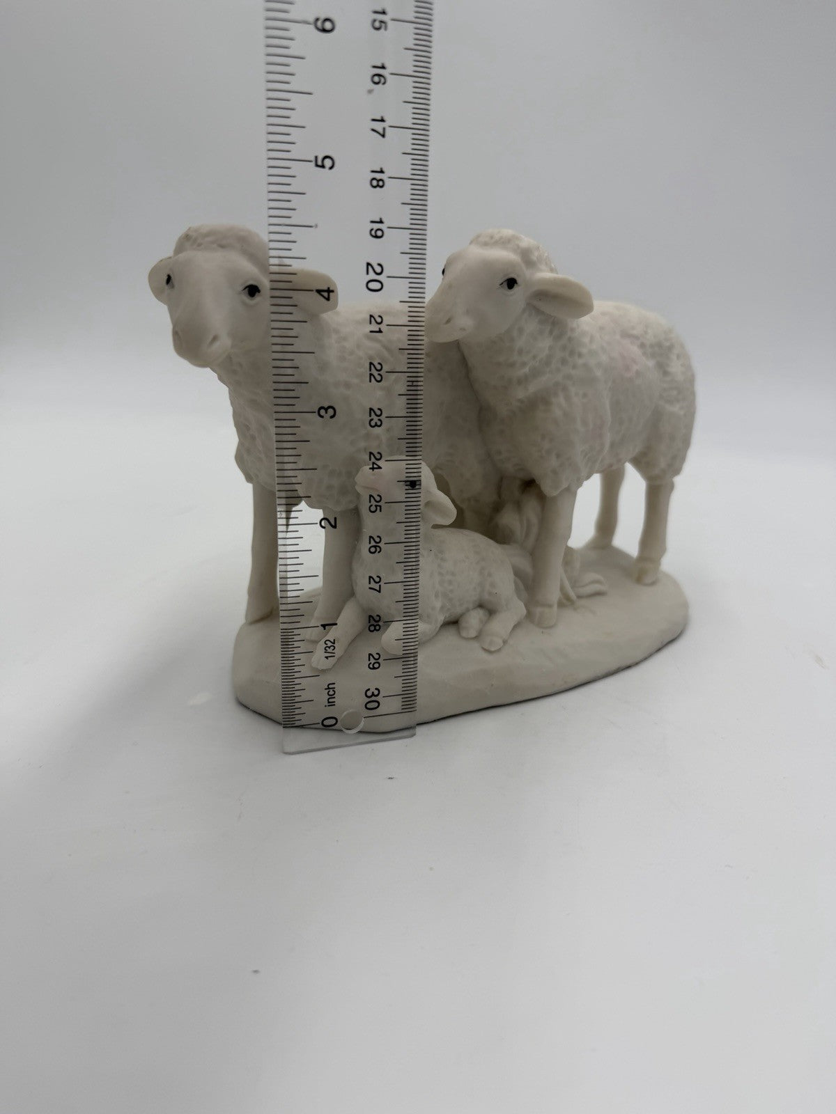 Vintage Giuseppe Armani Florence Italy Nativity Sheep Sculpture 1982 White Rare