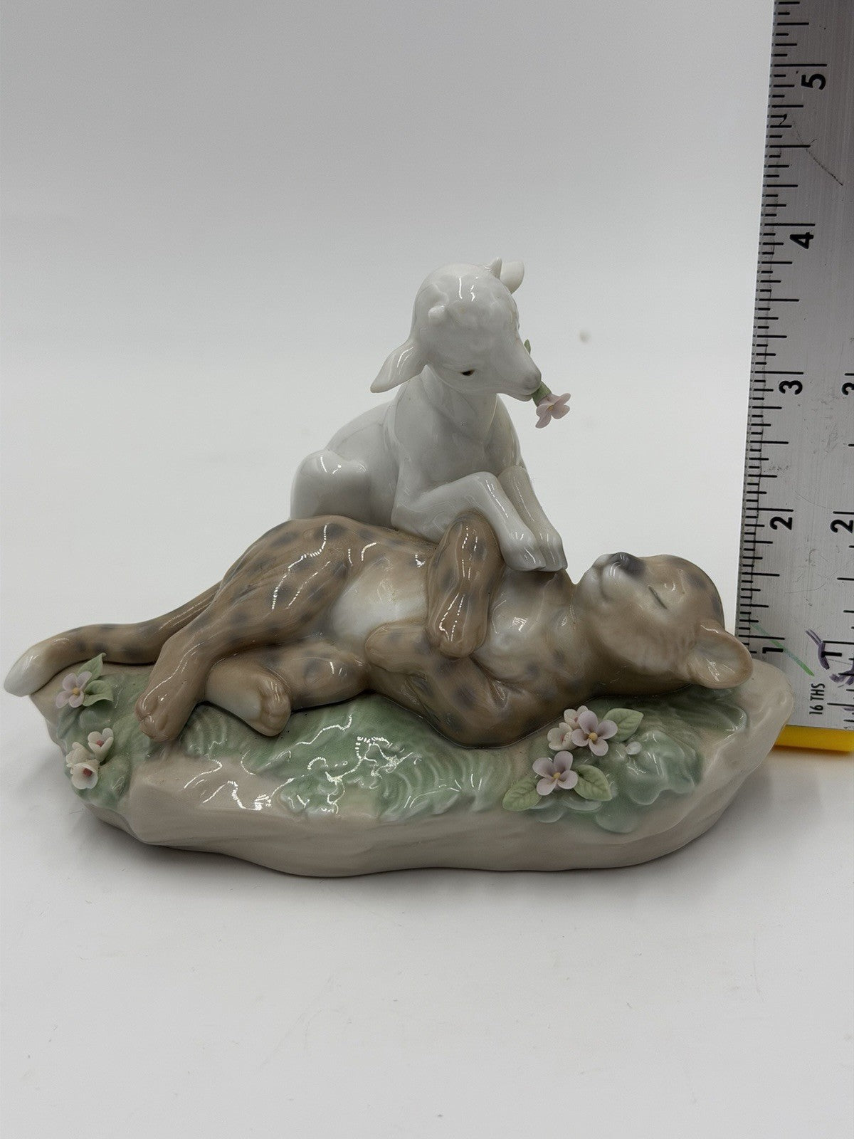 Lladro Spain Porcelain Kingdom of Peace Leopard & Lamb Figurine Vintage # 6926