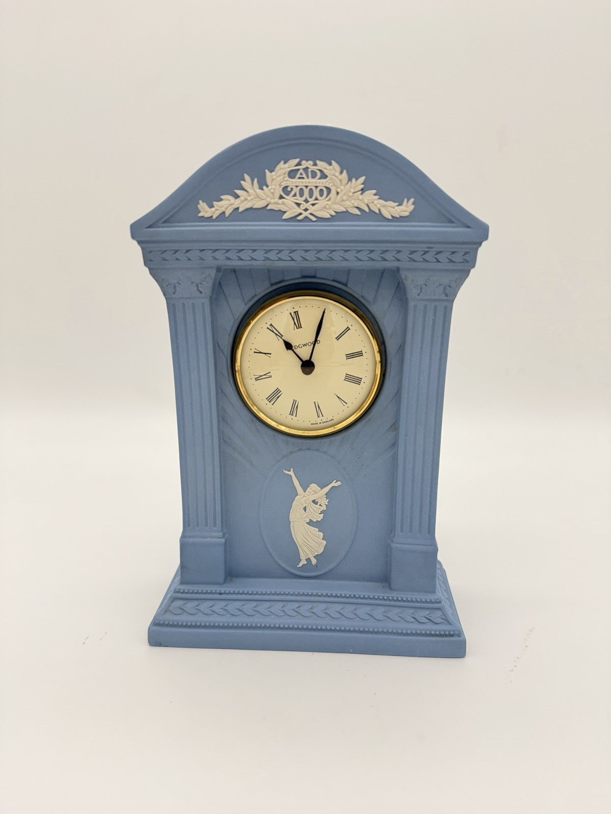Vintage Wedgwood Blue Jasperware England Mantle Clock Millennium AD 2000 Works