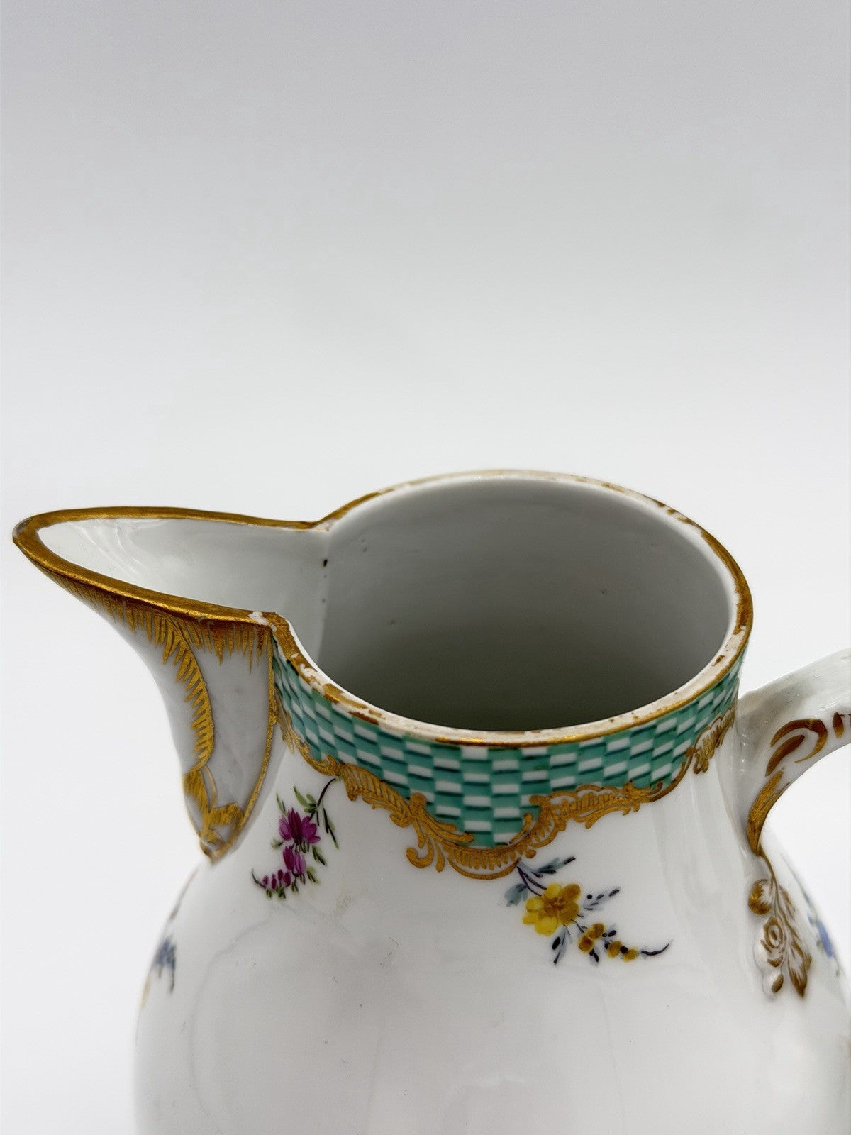 Rare Meissen C.1720 Porcelain Painted Country Scene Milk Jug & Sugar Bowl Antiqu