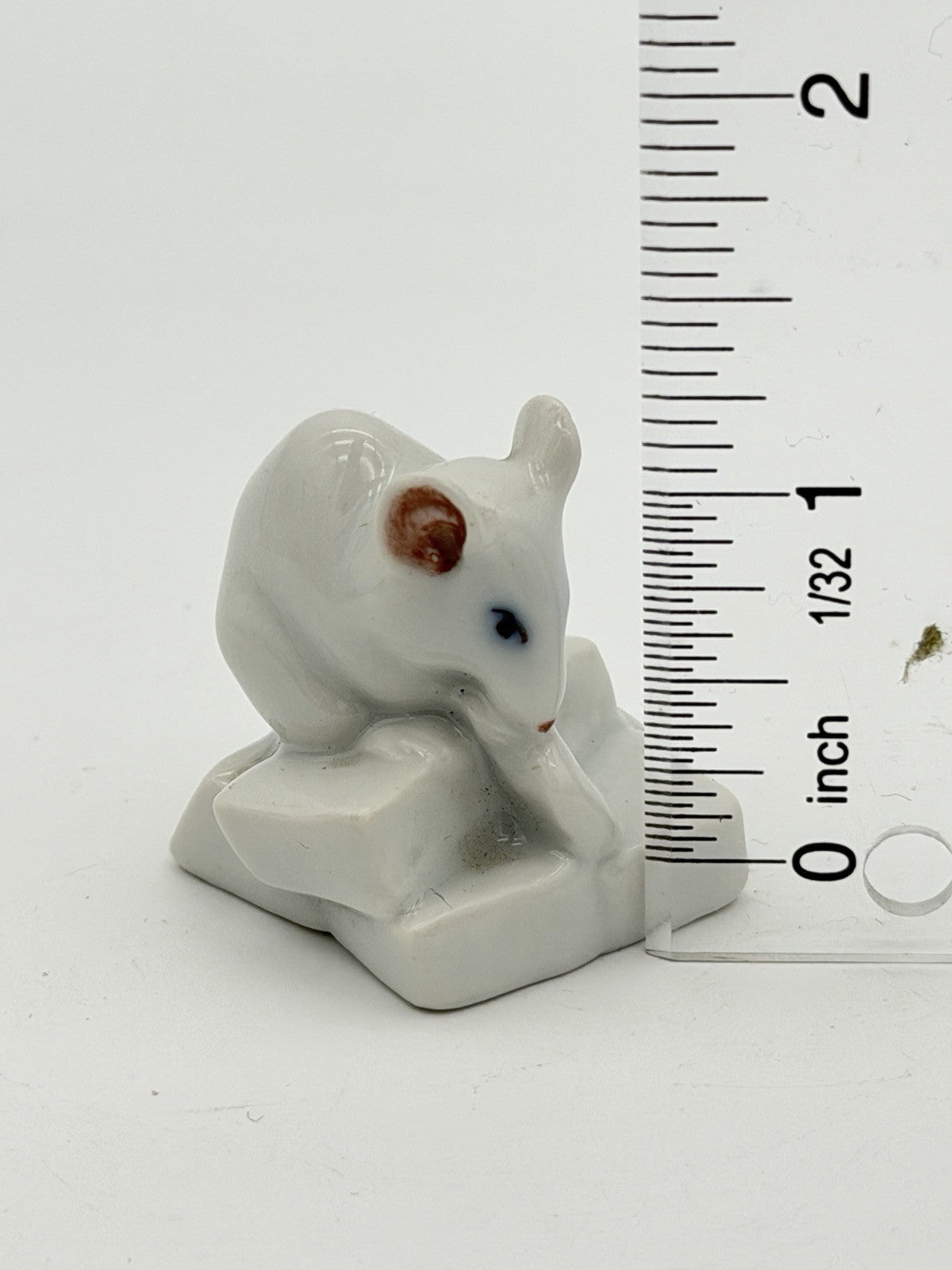 Rare Royal Copenhagen Denmark Porcelain White Mouse On Sugar Cube 1.2” Figurine