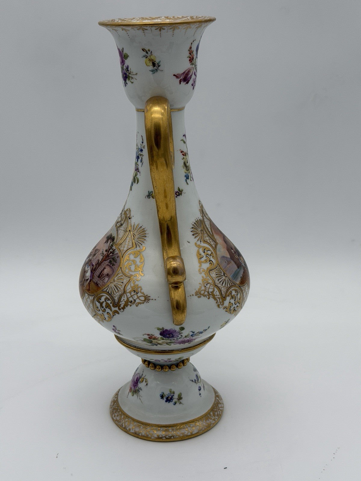 Antique Meissen Porcelain Amphora Double Handle Painted Horses Battle Vase 12”H