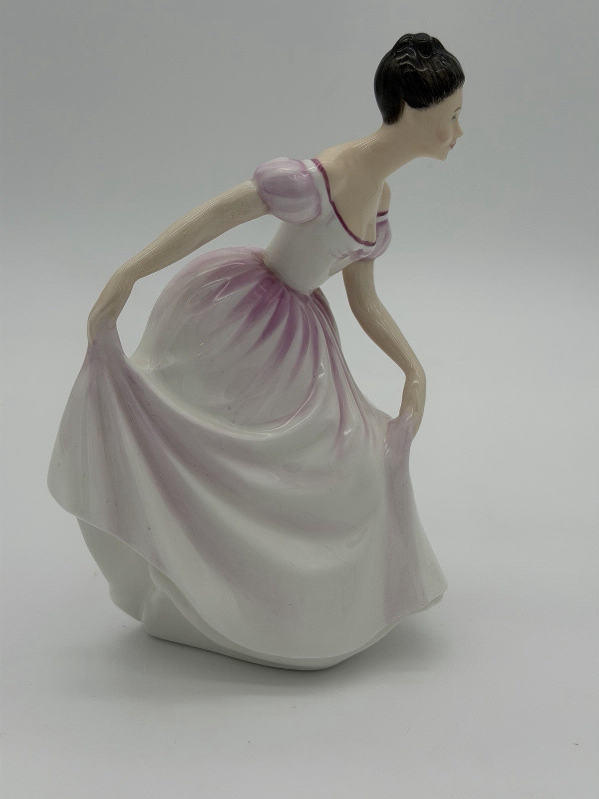 Royal Doulton Porcelain England Danielle Figurine HN3001 Pink Dress