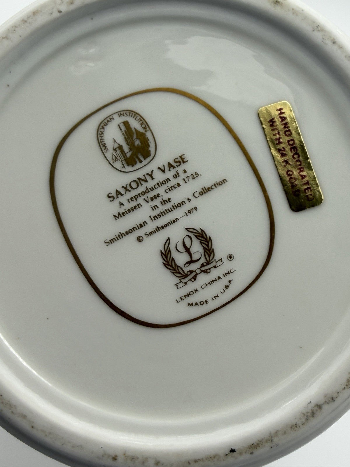 Lenox Porcelain USA SMITHSONIAN COLLECTION Saxony Vase Floral 11”H Vintage