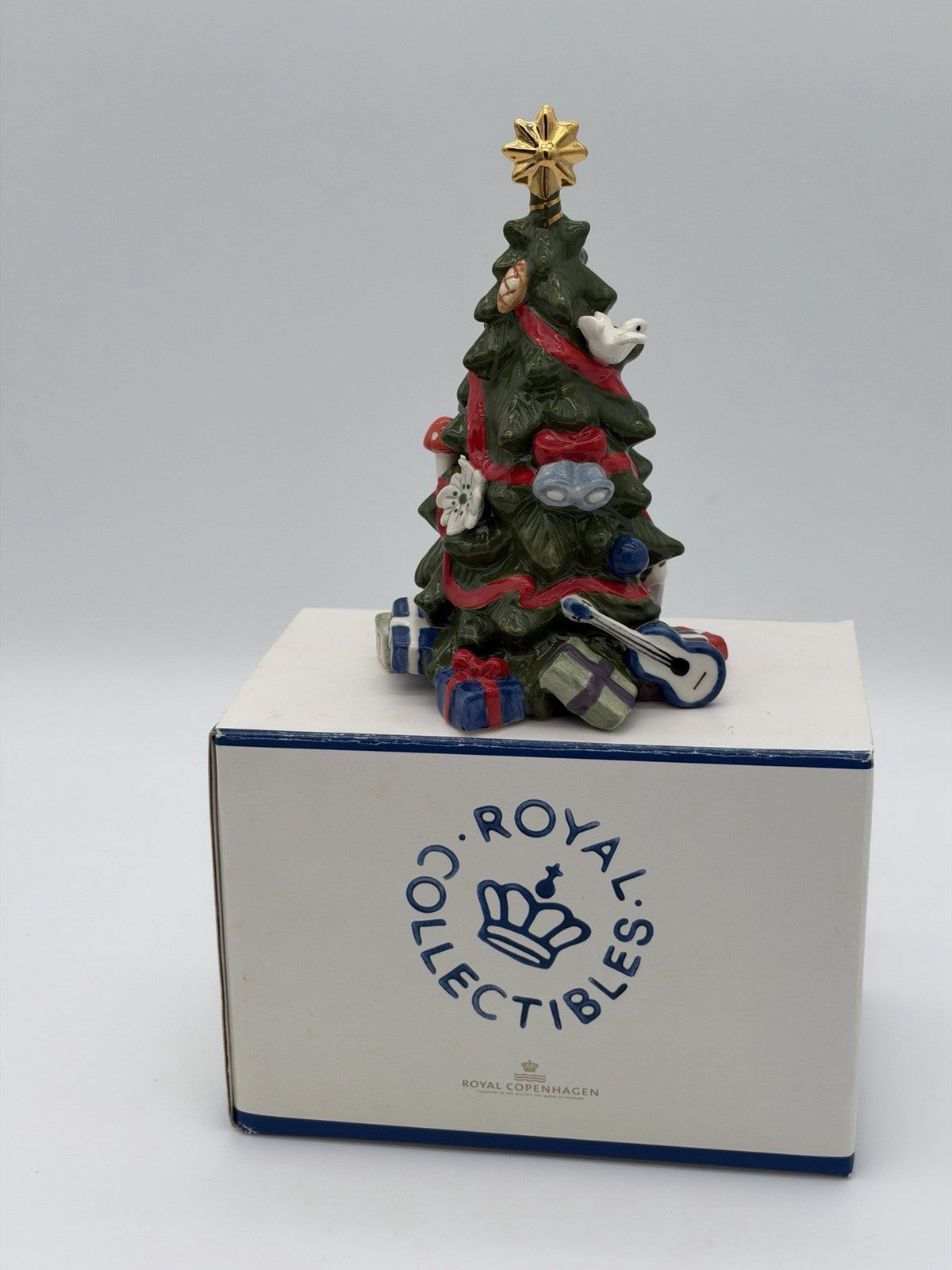 2017 Royal Copenhagen Annual Porcelain Christmas Tree Denmark Figurine Rare