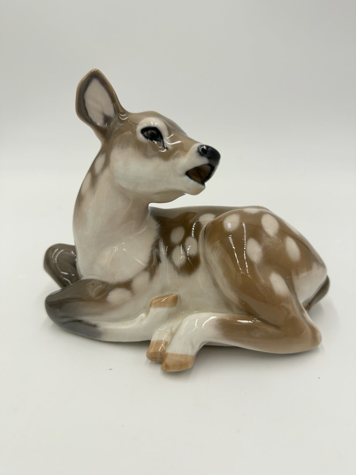 Vintage Royal Copenhagen porcelain #2609 Denmark Deer Fawn Figurine 5”Hx6”
