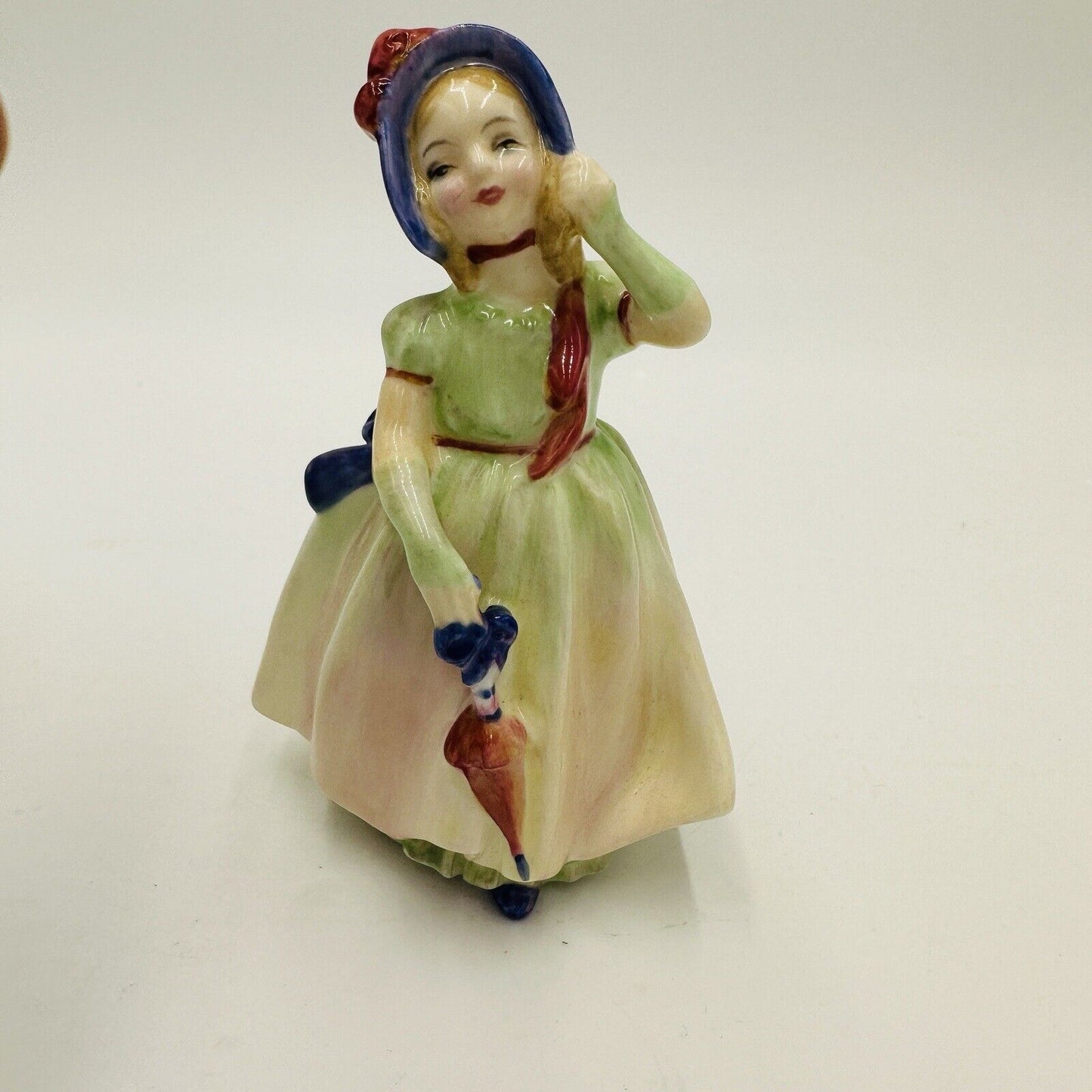 Royal Doulton Figurine Babie England Porcelain Handwritten Number HN1679 Lady