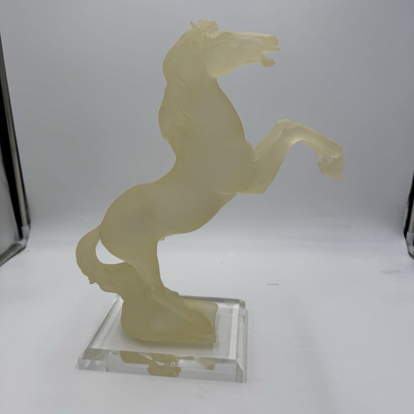 Rare Vintage 80s Regency Frosted Lucite Acrylic Horse New York Stallion 16” Larg