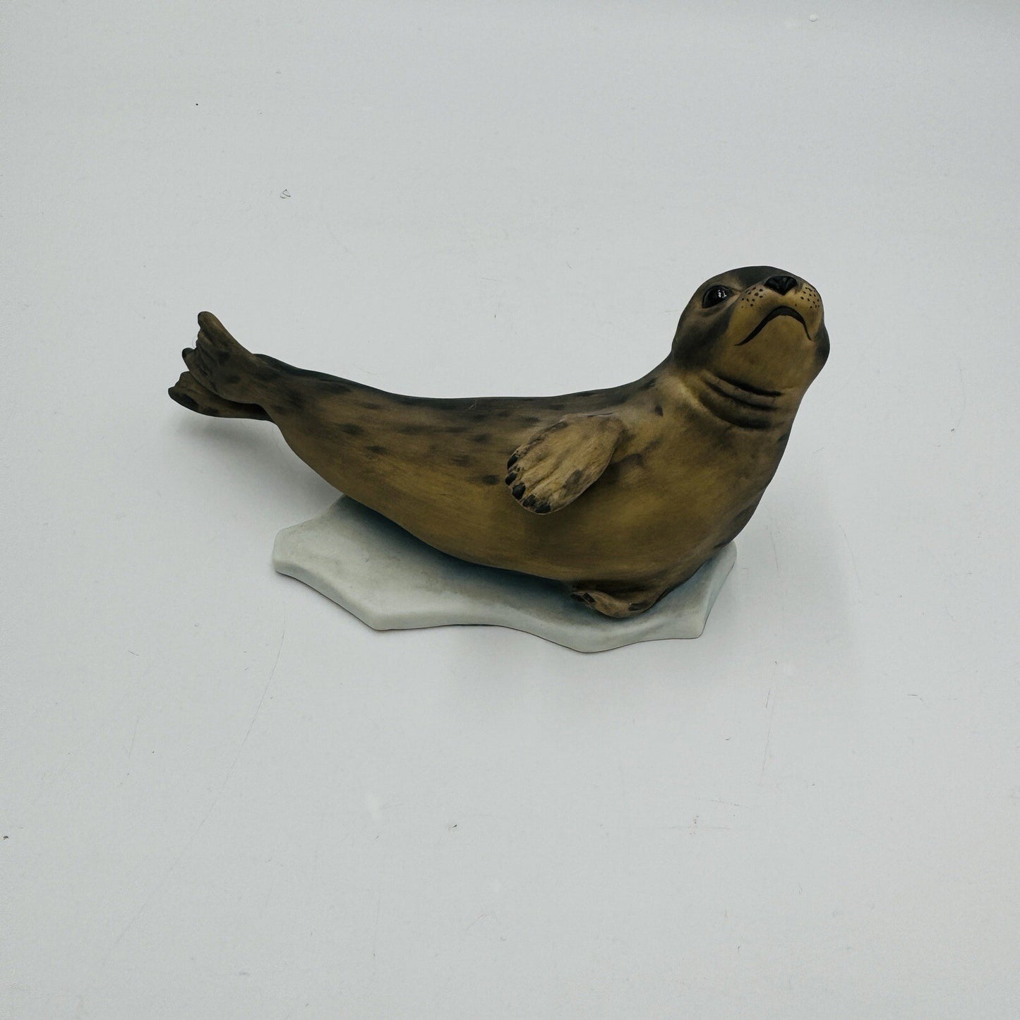 KAISER Germany Porcelain RECLINING SEAL Bisque W. GAWANTKA #604 Figurine