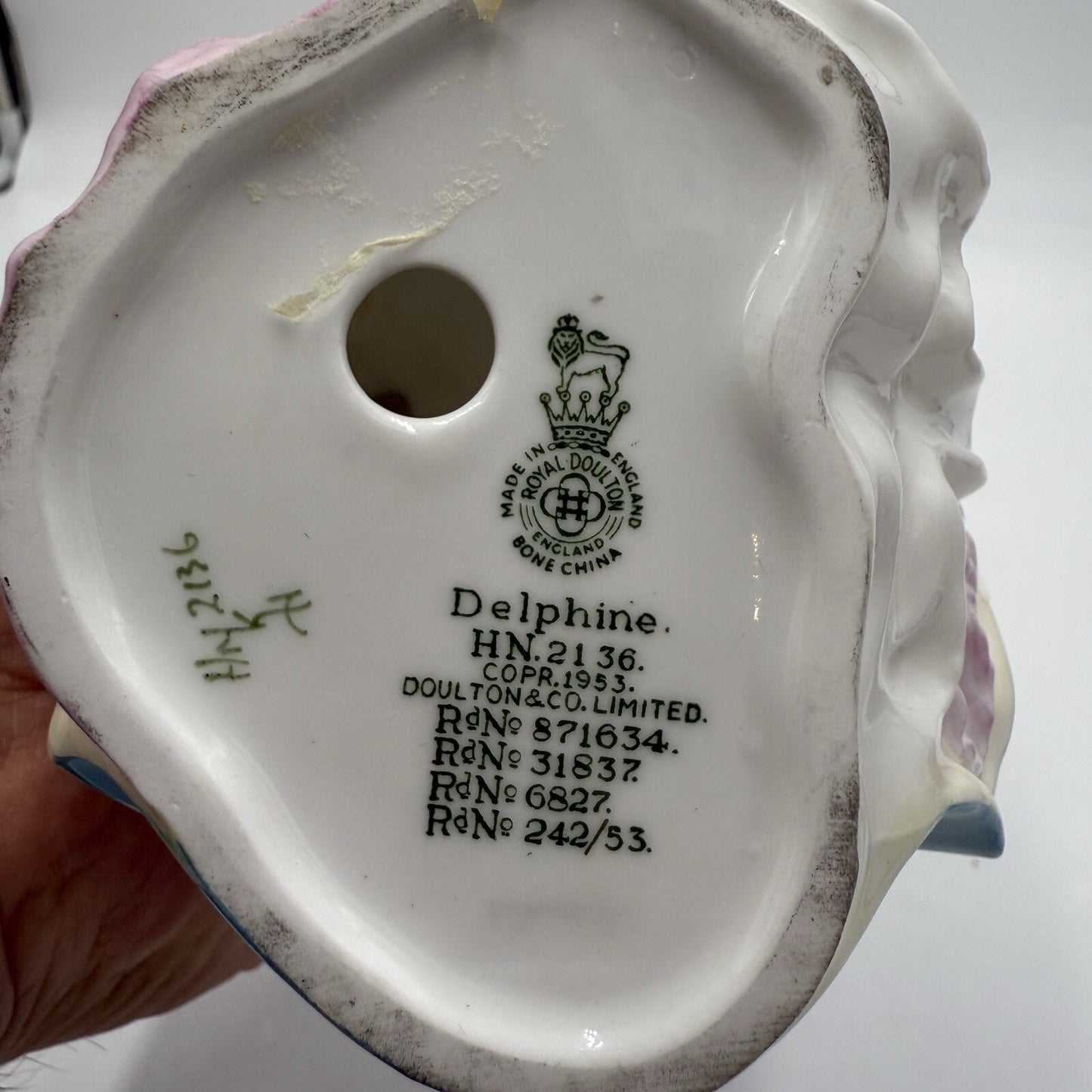 Royal Doulton Delphine HN2136 Figurine England Classic porcelain 7in Rare