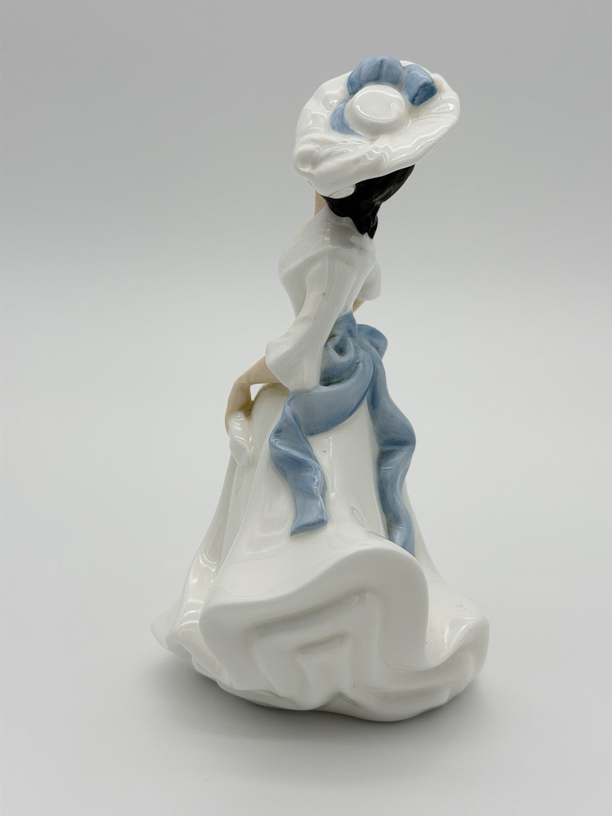 Vintage Royal Doulton Porcelain England Margaret Figurine HN2397 White 7.3”H