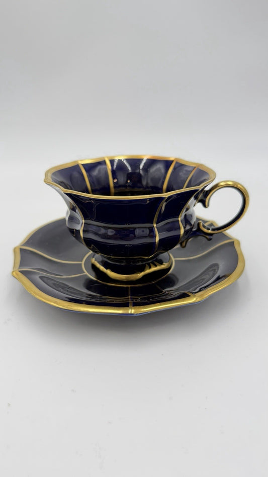 LINDNER KÜPS ECHT COBALT & GOLD 157/2 Demitasse Cup & Saucer  Set Germany