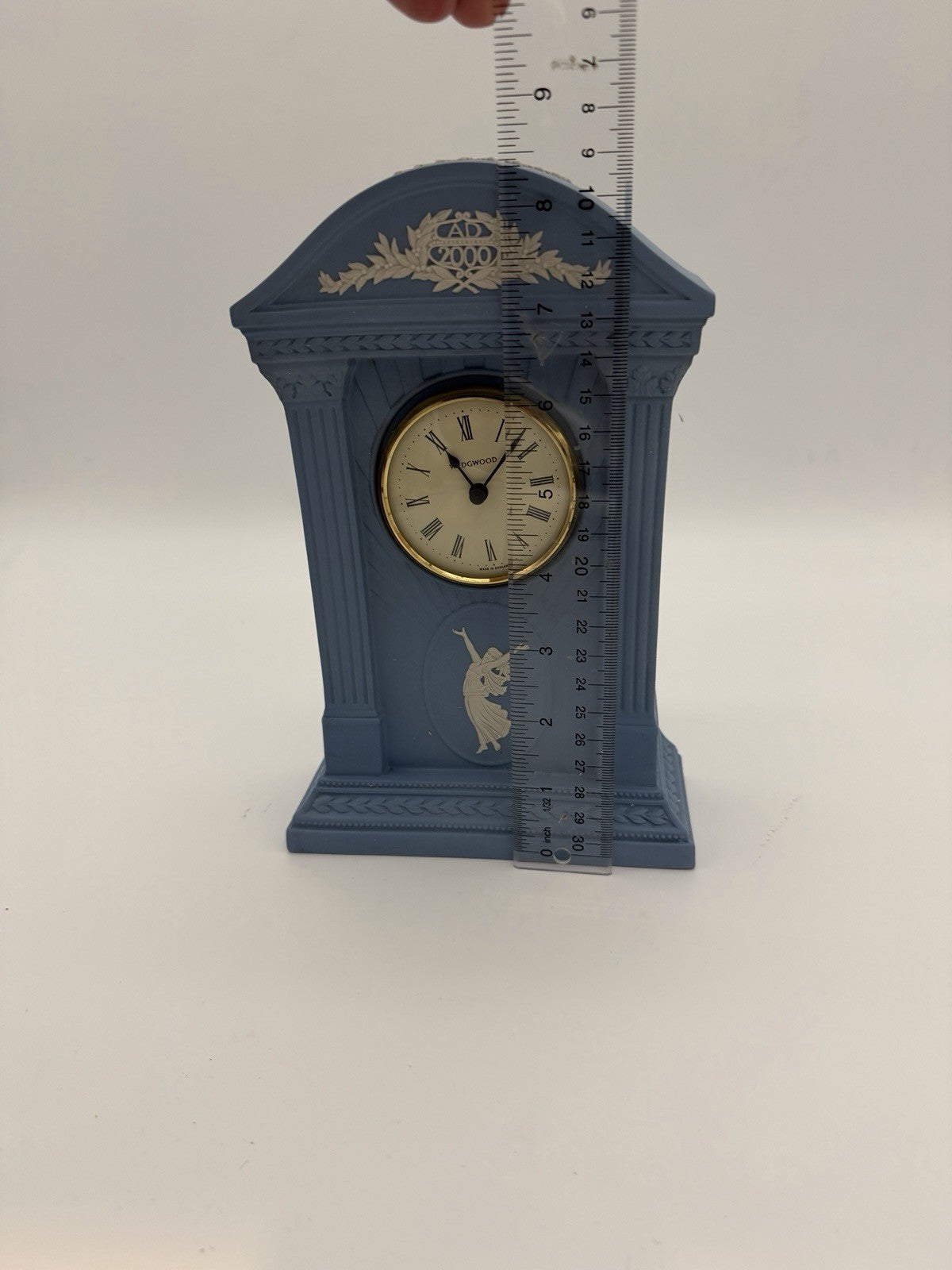 Vintage Wedgwood Blue Jasperware England Mantle Clock Millennium AD 2000 Works