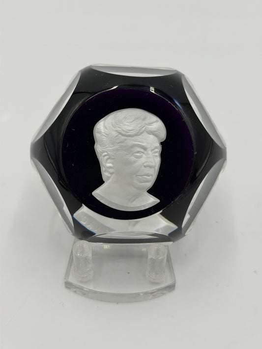 Baccarat France Crystal Eleanor Roosevelt Sulphide Cameo Faceted Paperweight