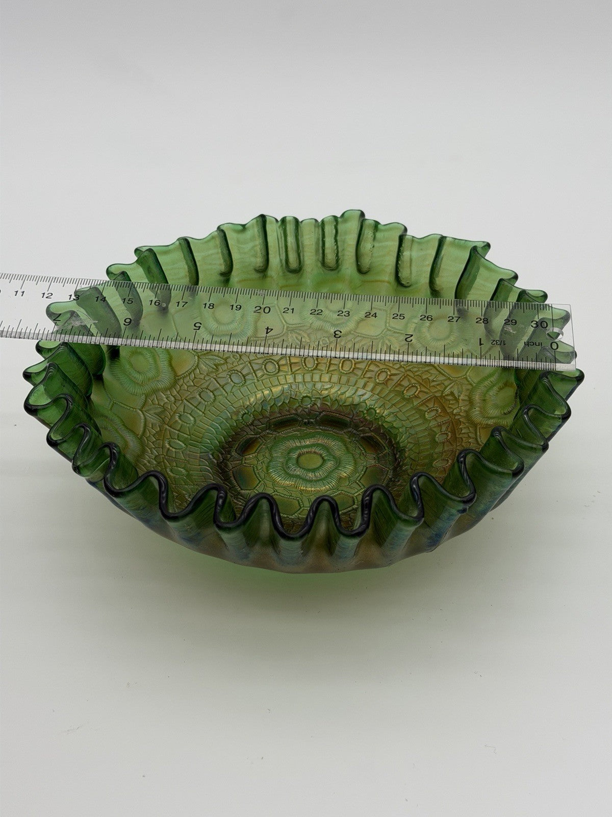 Fenton Art Glass Carnival Green Iridescent Persian Medallion Bowl 2.5”Hx7” Antiq