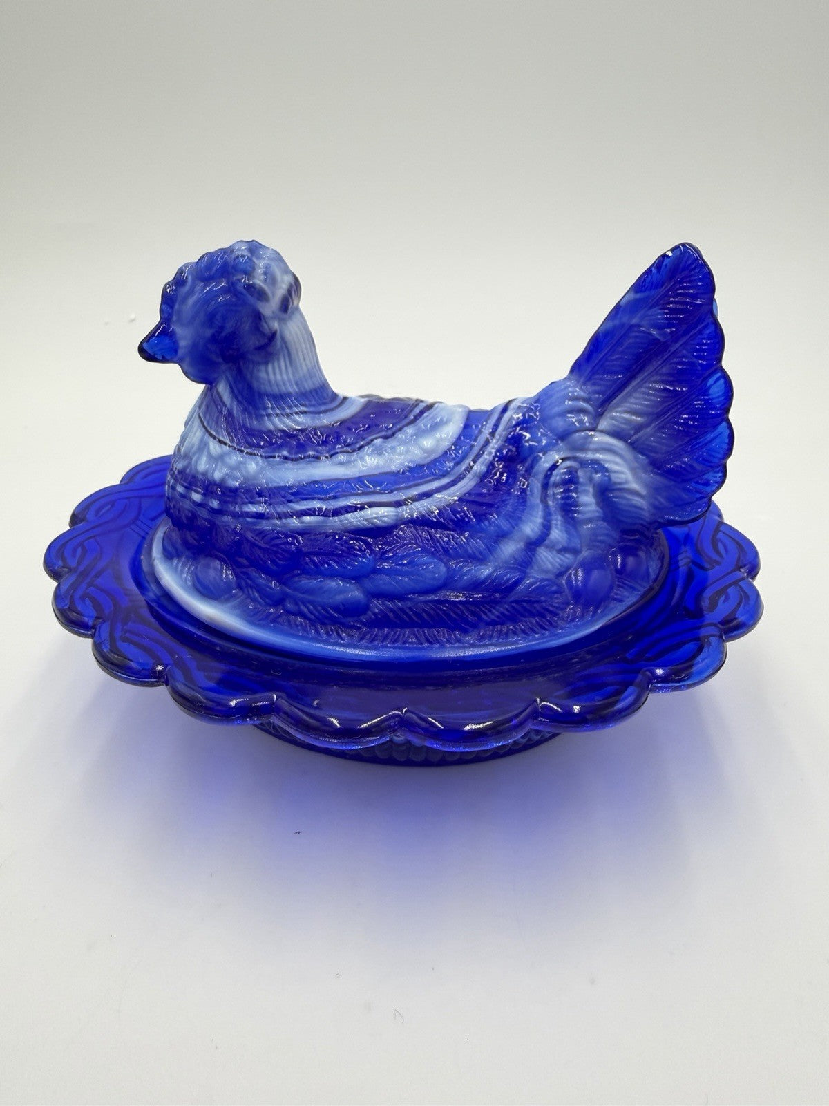 Mosser Art Glass Swirl Hen On Nest 6.5" Cobalt Blue & White Slag Covered Dish