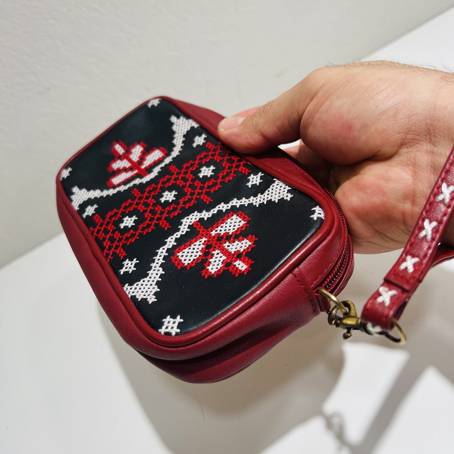Isabella Fiore Clutch Wristlet Women's Handbag Black Red Embroidered Purse Bag