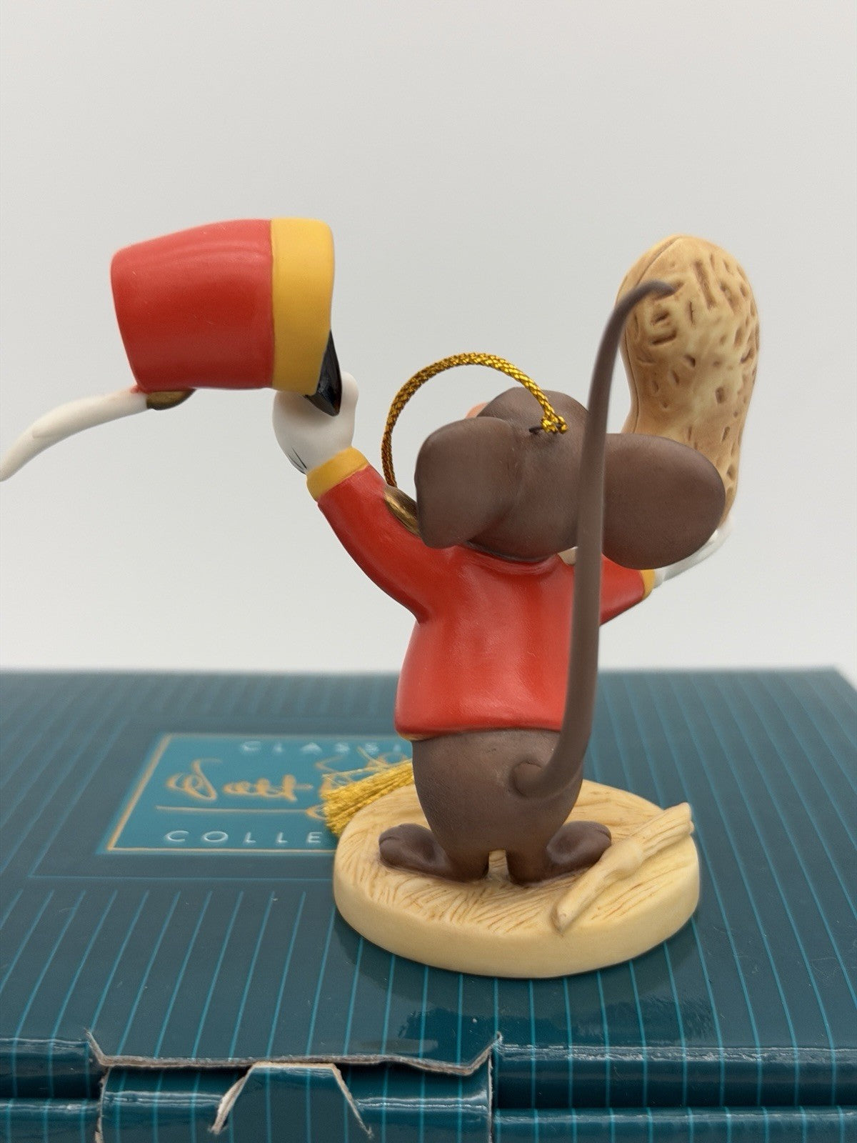 WDCC Disney Friendship Offering Timothy Mouse Porcelain Ornament Figurine New