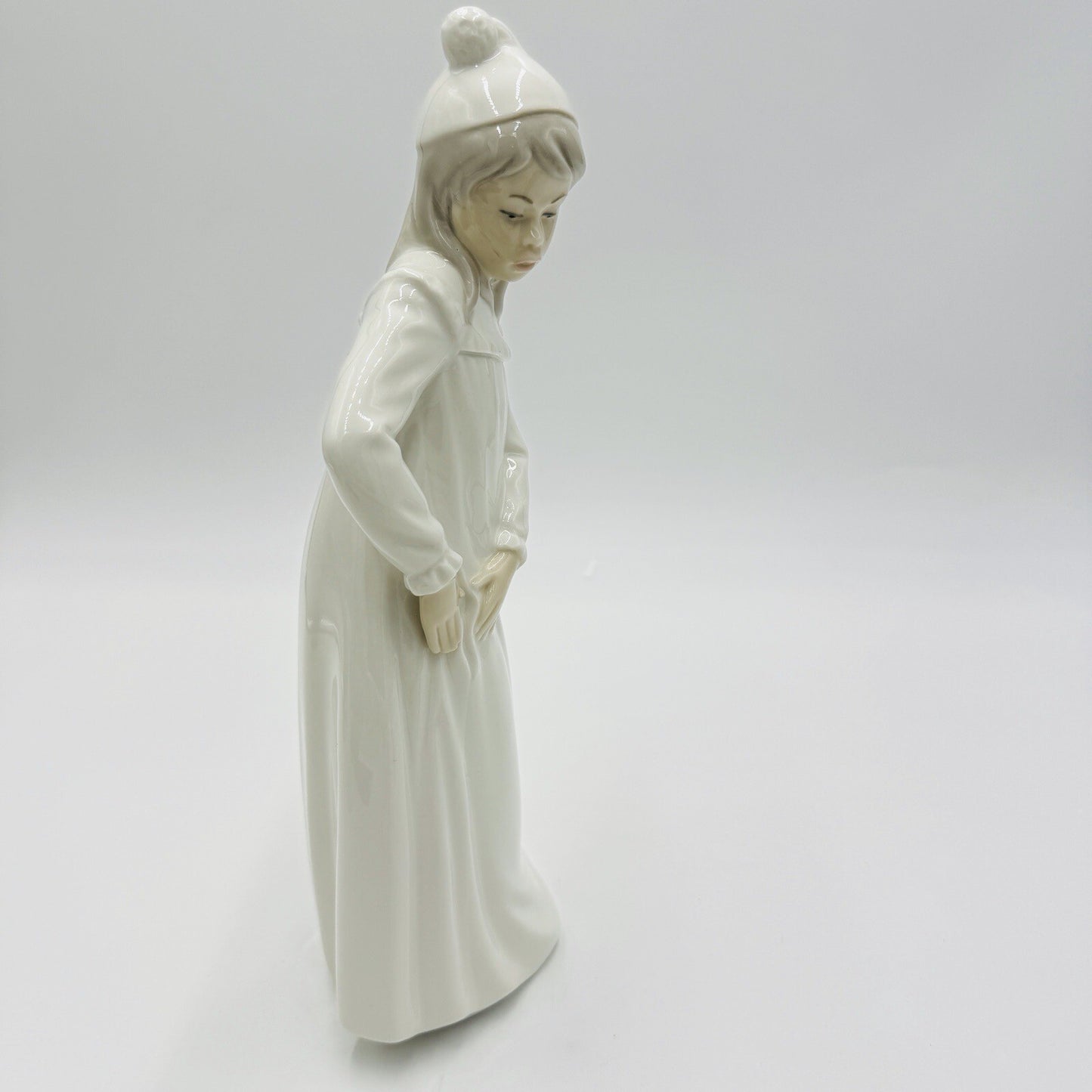 Nao By Lladro Spain Girl with Torn Nightgown Figurine Glossy 11.5in Vintage