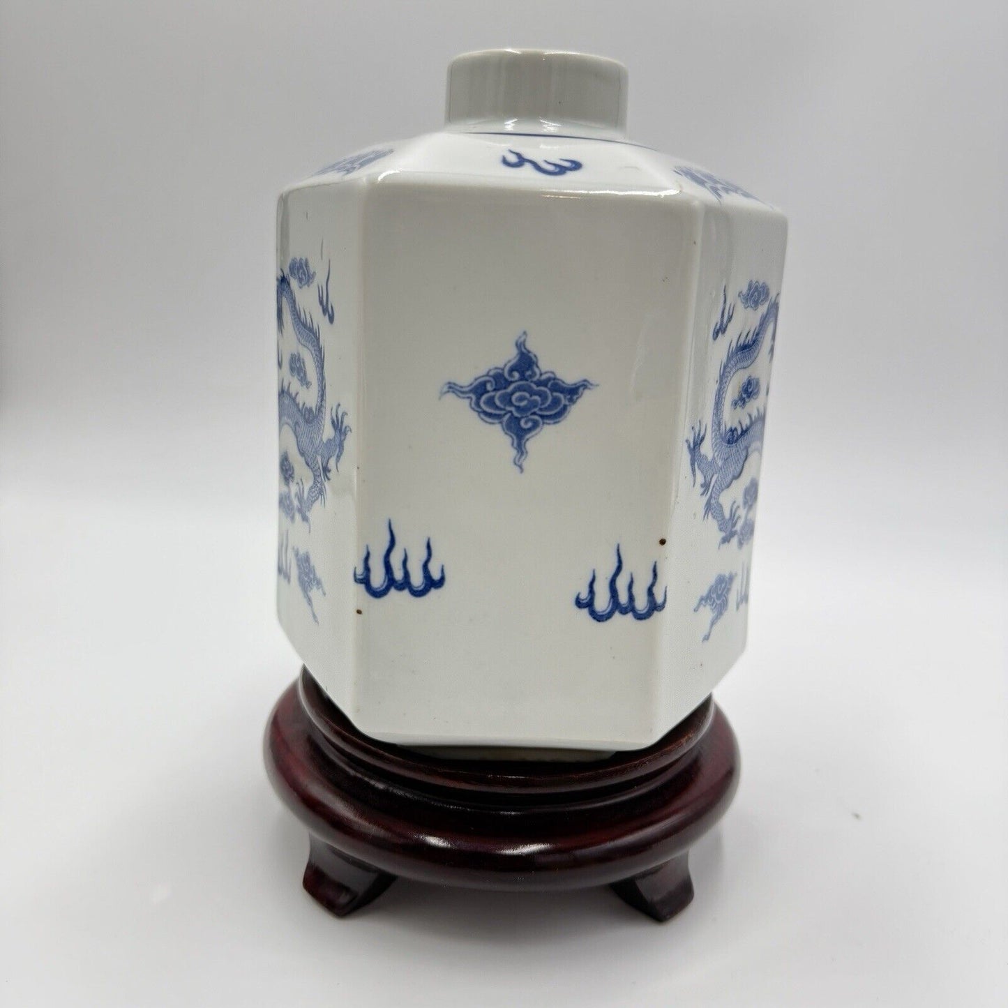 18th-C Chinese Qianlong Imperial Mark Porcelain Hexagonal White Blue Dragon Vase