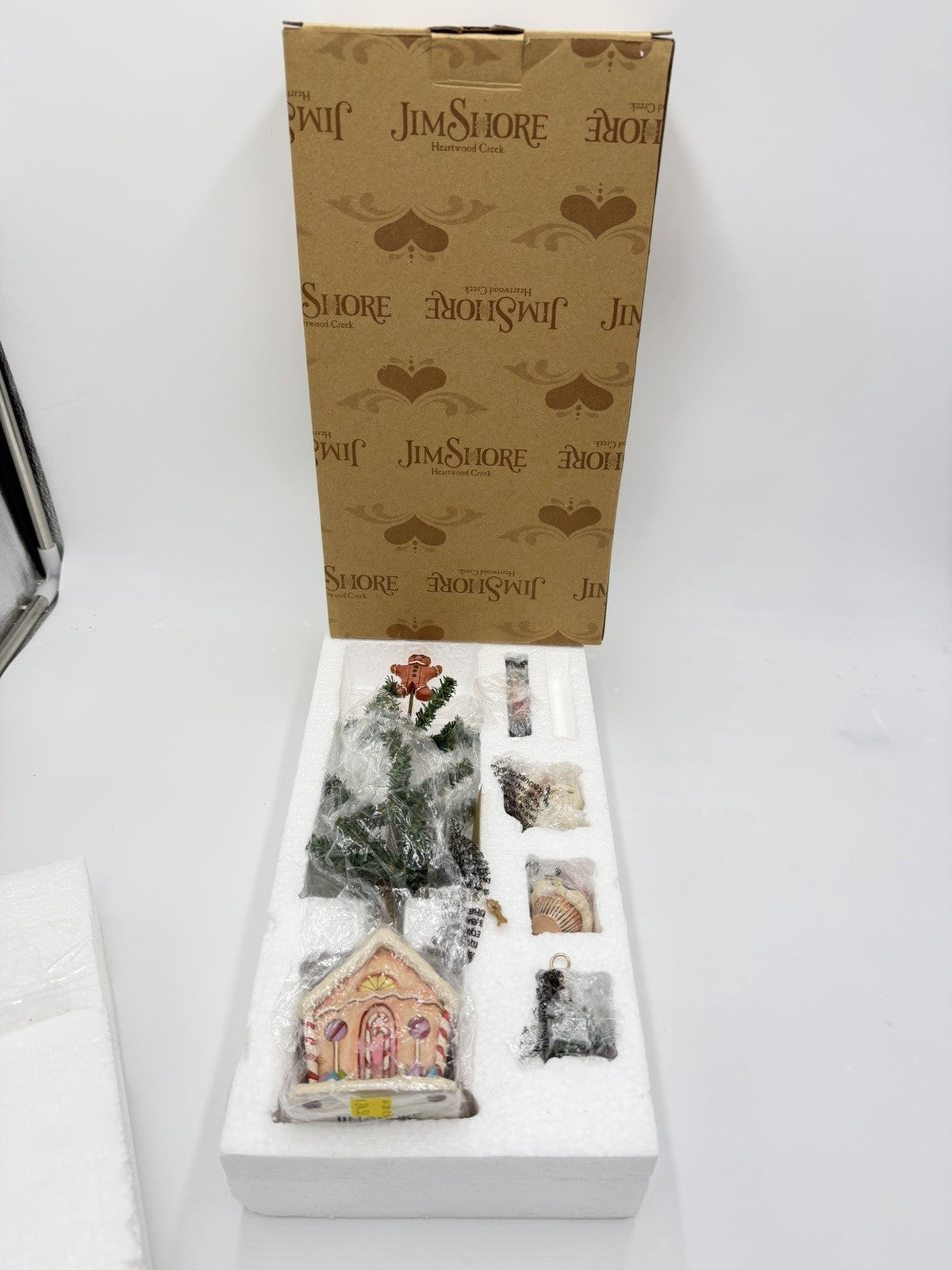 Jim Shore Christmas Joys Are Ever Sweet Christmas Tree (only 4 Ornaments )