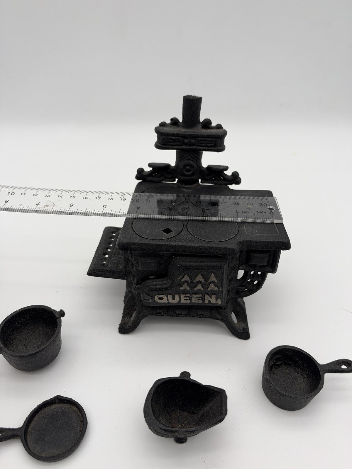 Vintage Queen Cast Iron Toy Cook Stove Oven w/ Mini Pots & Pans Set 1950
